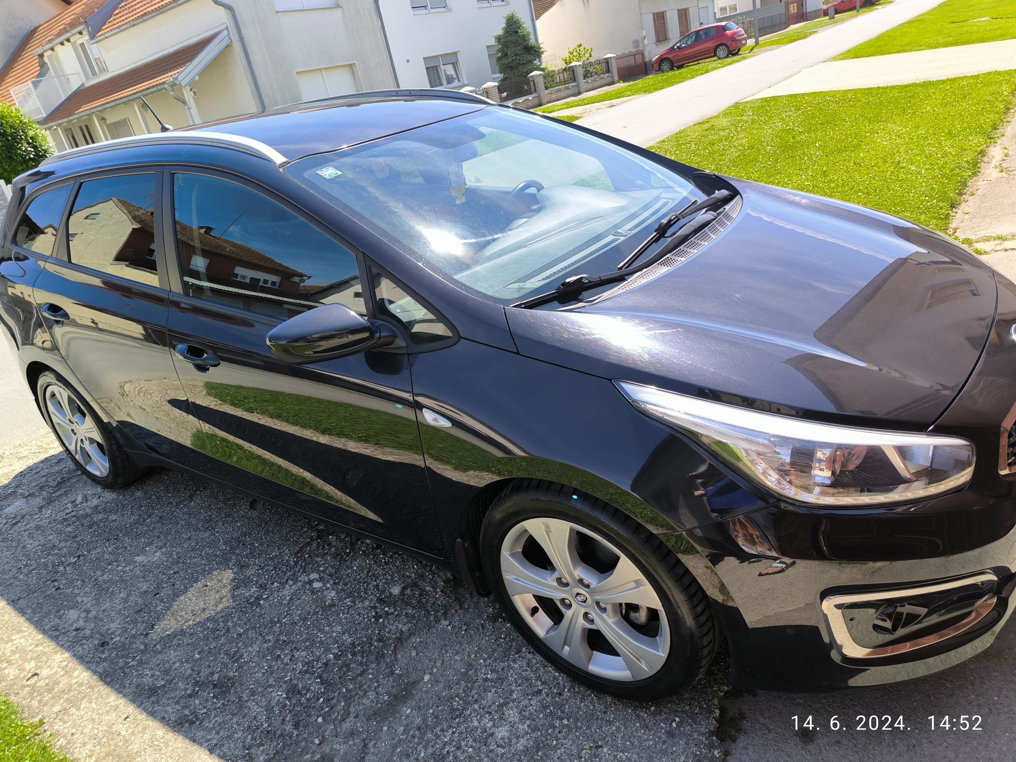 KIA CEE'D SW 1.6 Crdi, fotografija 4