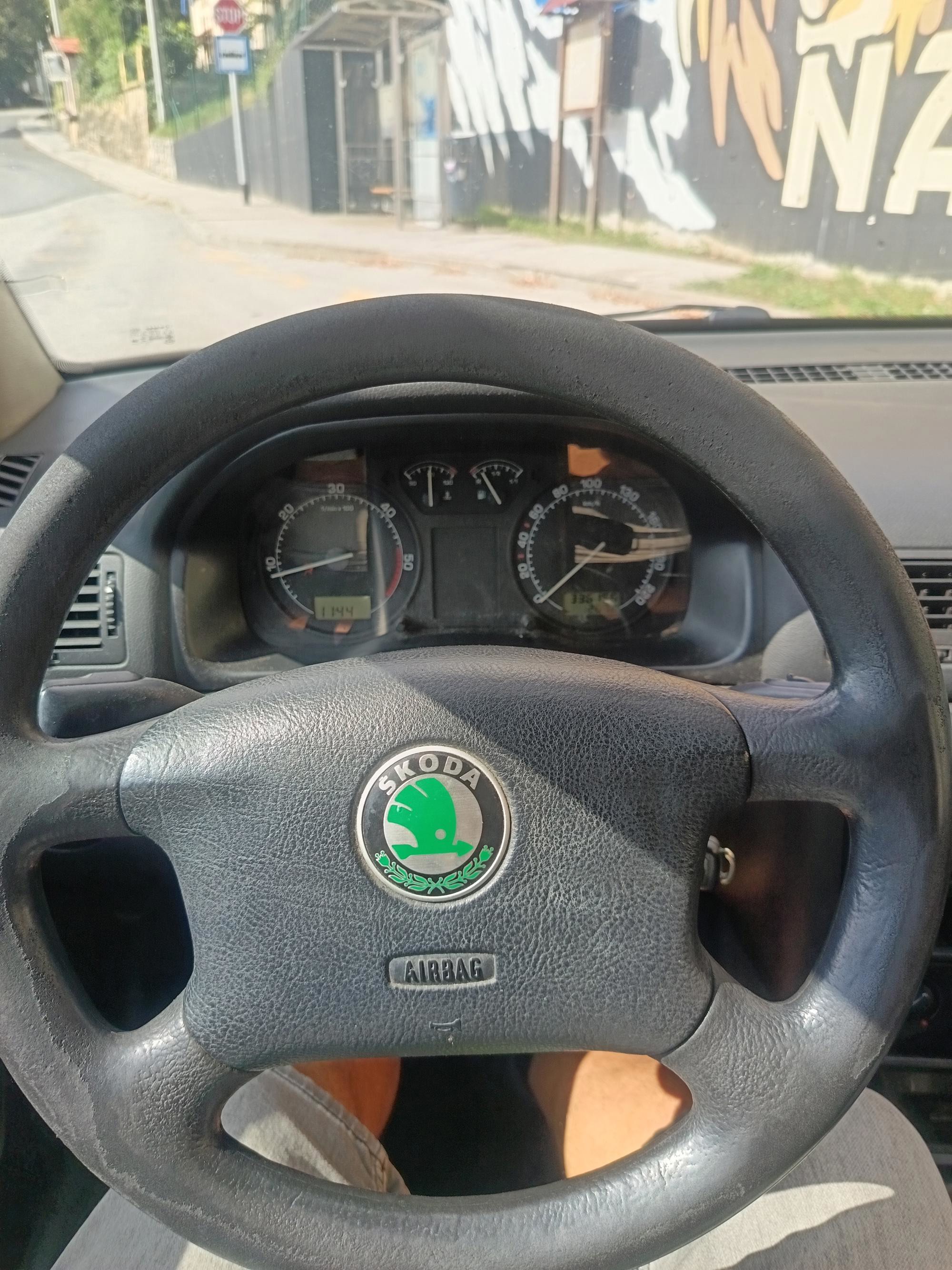 Škoda octavia 1.9tdi, fotografija 7