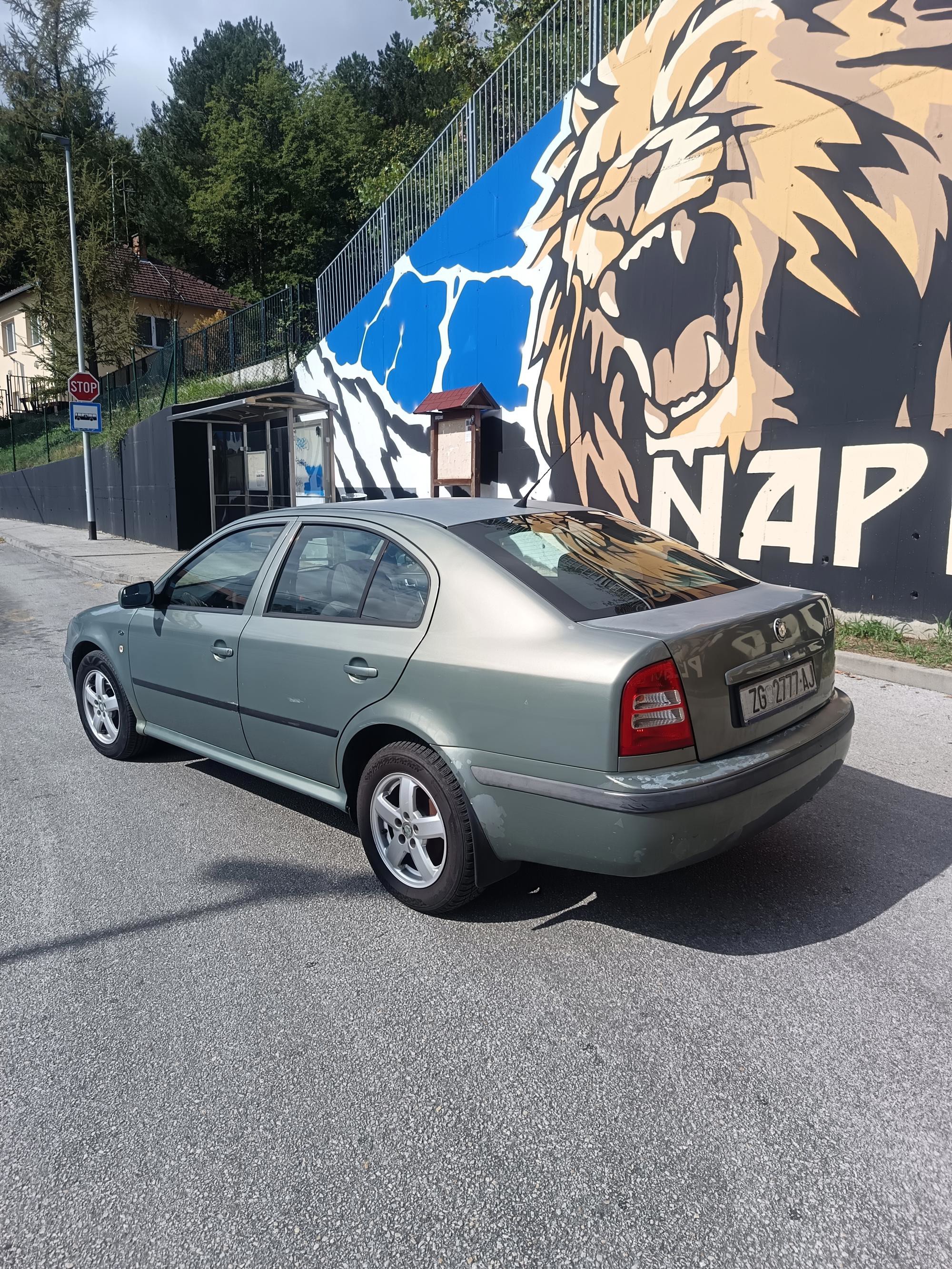 Škoda octavia 1.9tdi, fotografija 2