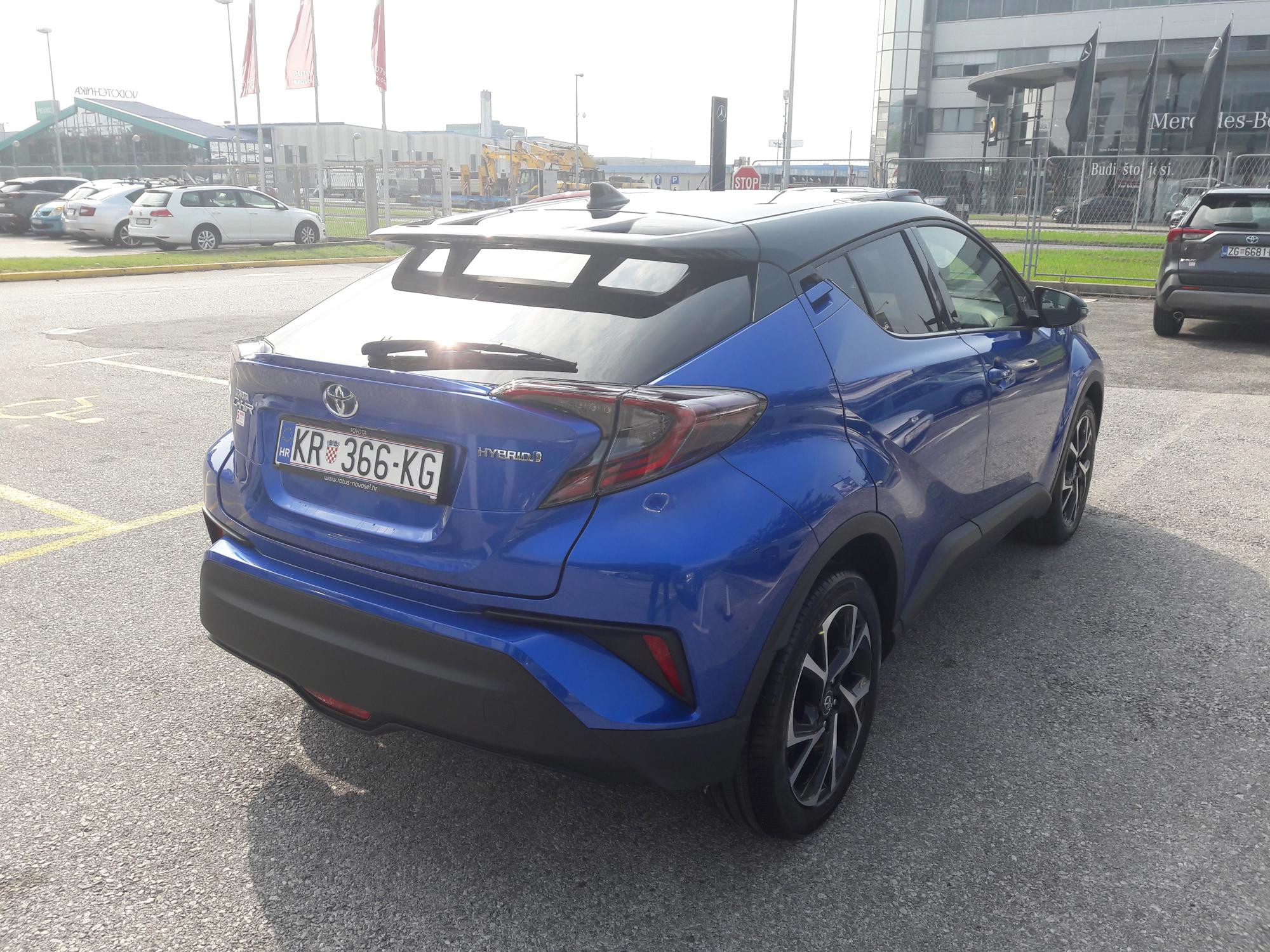 Toyota C-HR hibrid, 2019. godina, 151 000 km, prvi vlasnik, pod garancijom, fotografija 4