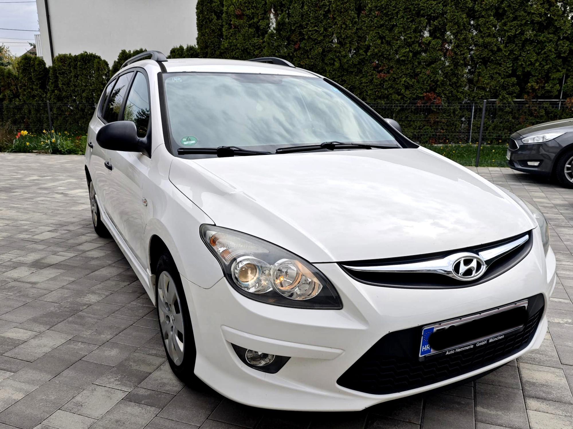 Hyundai i30 CW 1,6 CRDi, fotografija 3