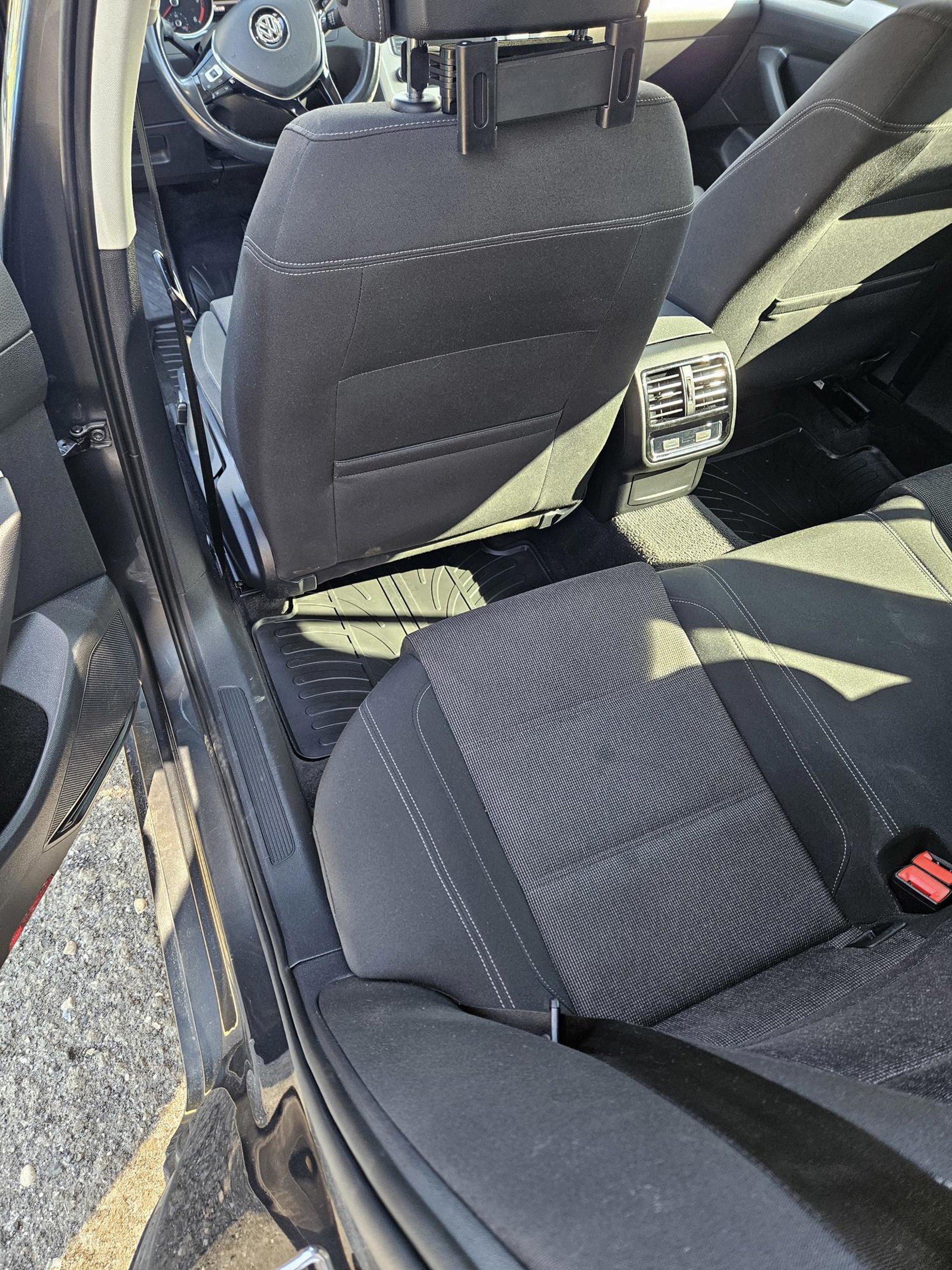 Volkswagen Passat Variant 2017,2.0 tdi,bmt,dsg,144000km,2 vlasnik,odličan, fotografija 11