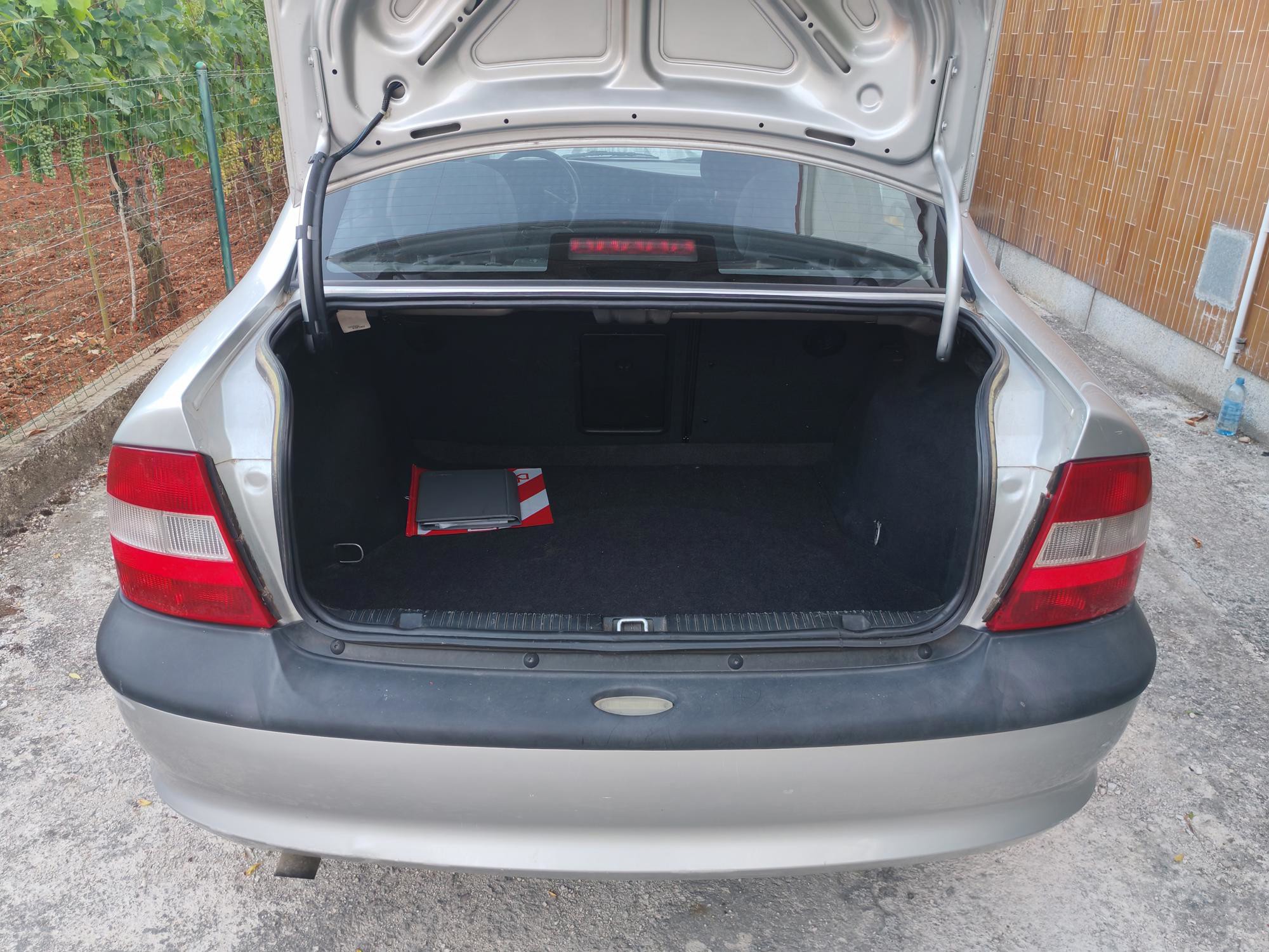 Opel Vectra 2.0 DTI, fotografija 4