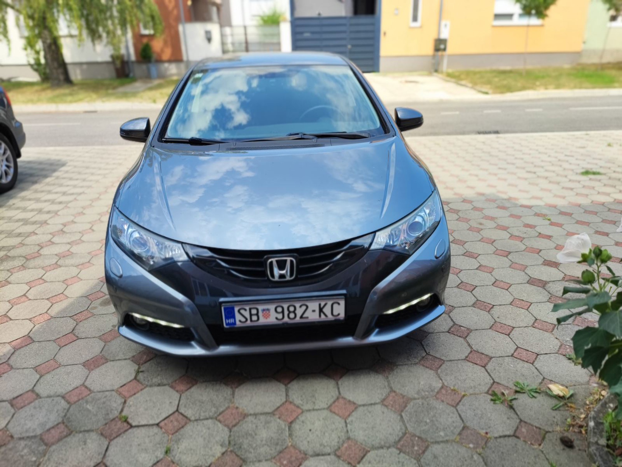 Honda Civic 2014 godište, 96000km, fotografija 3