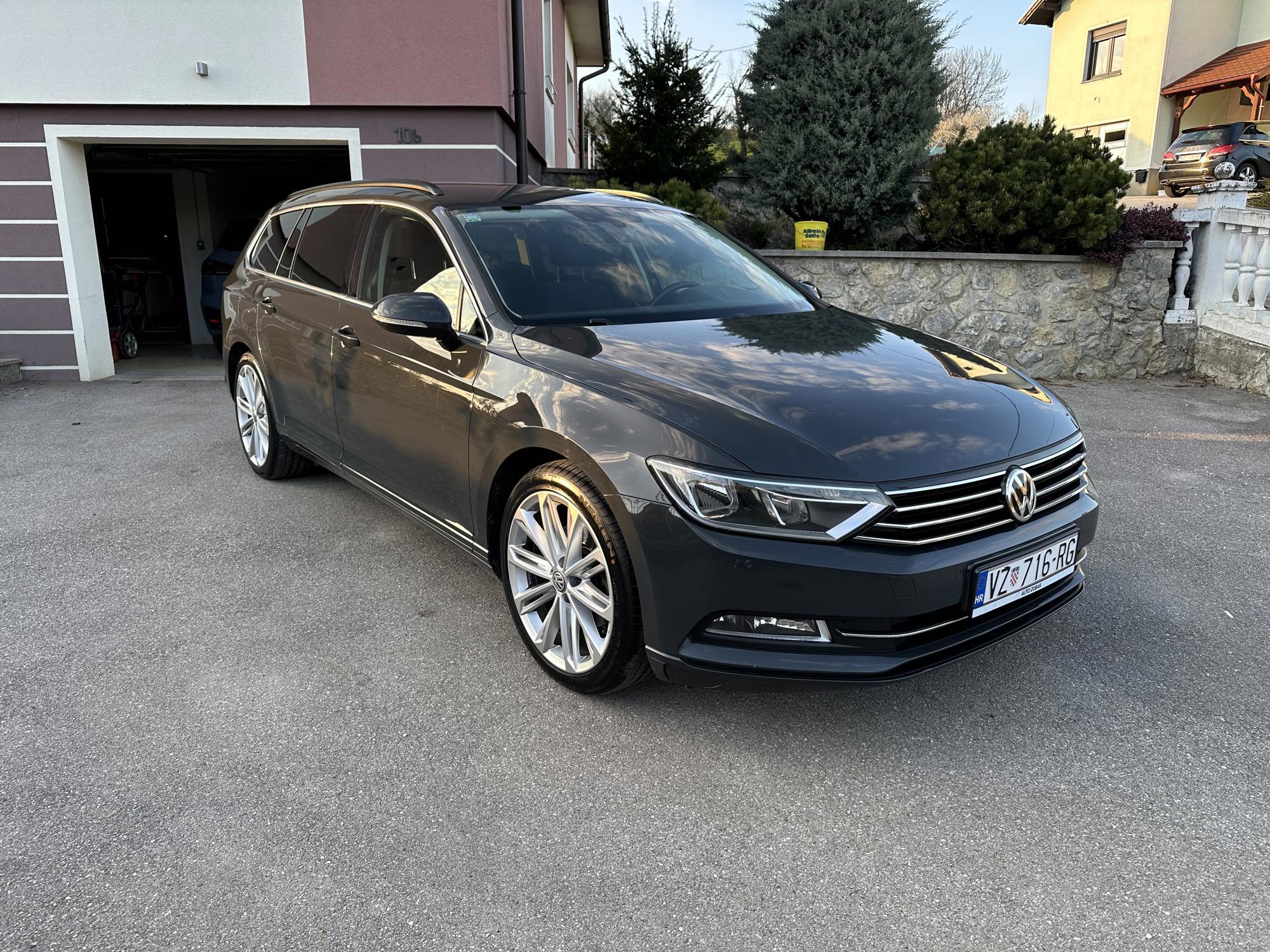 VW Passat Variant 2.0tdi dsg, pogled izvana - slika 1