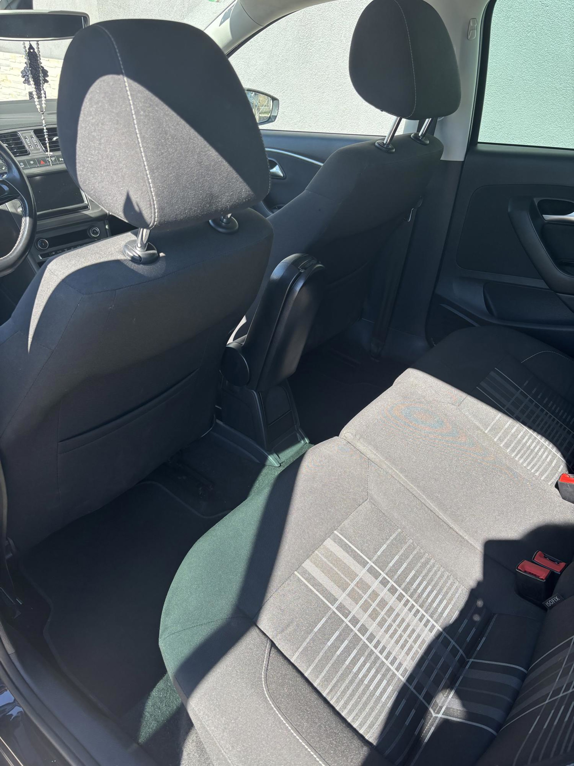 VW Polo 1,4 TDI 66kw/90ks 2015, fotografija 13