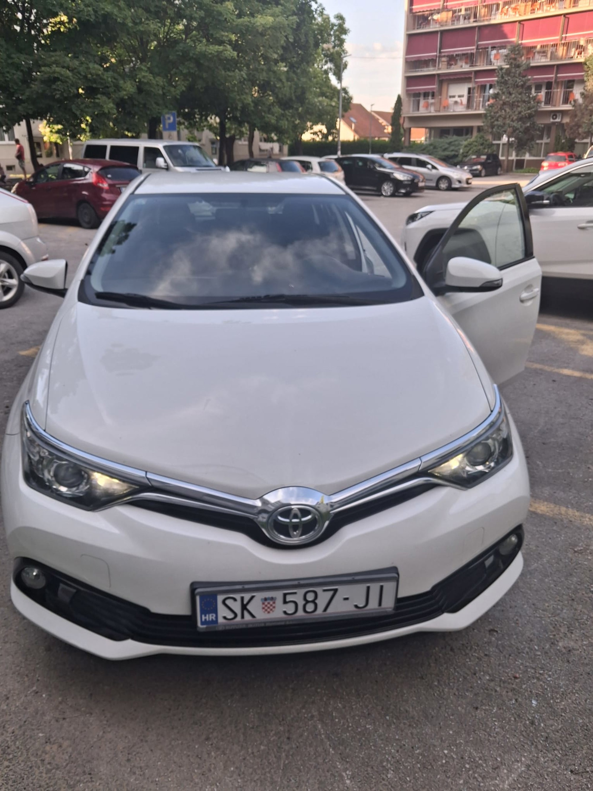 Toyota Auris 1,3, Benzin, 2015.g, fotografija 3
