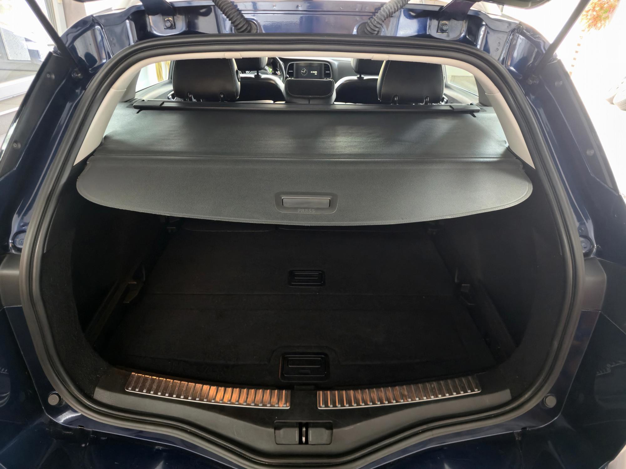 Renault megane grandtour 1.5 dci 2017 g, fotografija 14