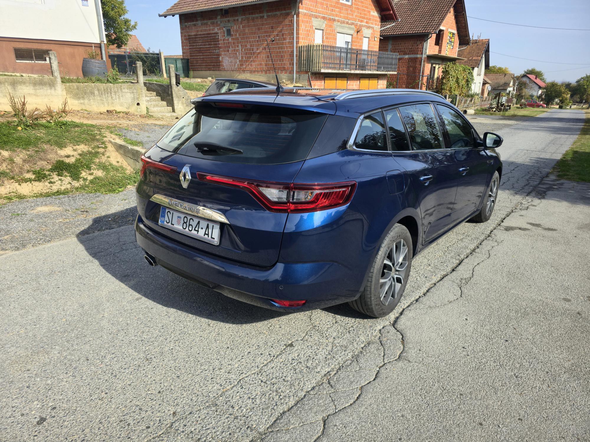 Renault megane grandtour 1.5 dci 2017 g, fotografija 2
