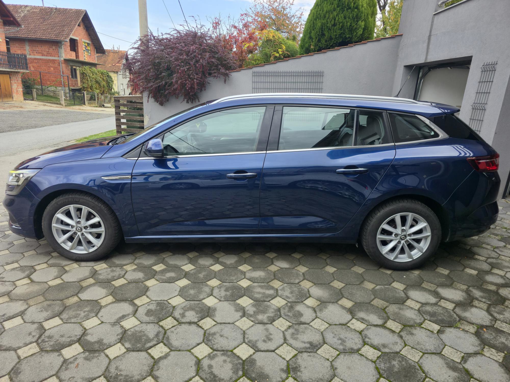 Renault megane grandtour 1.5 dci 2017 g, fotografija 5