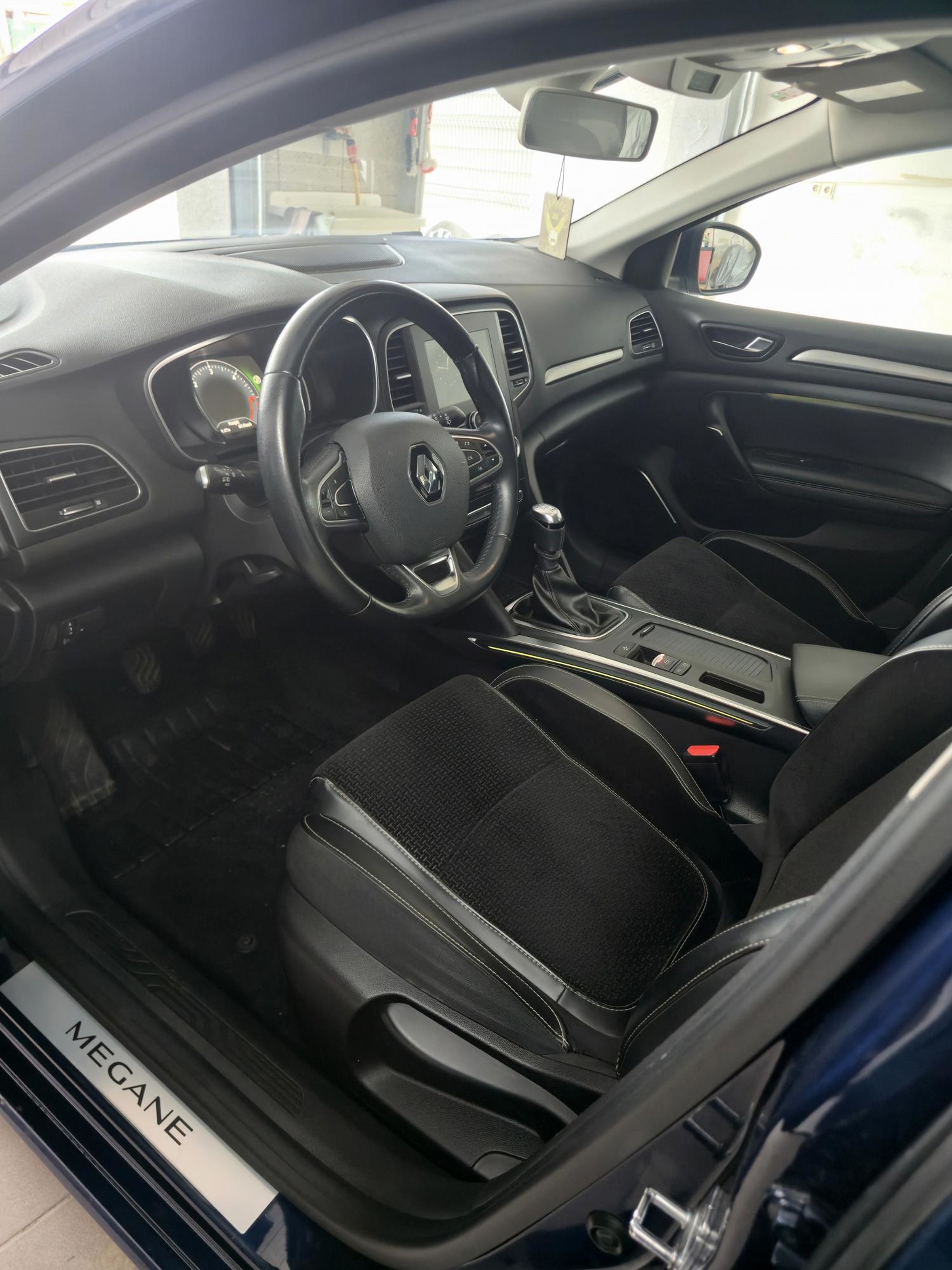 Renault megane grandtour 1.5 dci 2017 g, fotografija 11