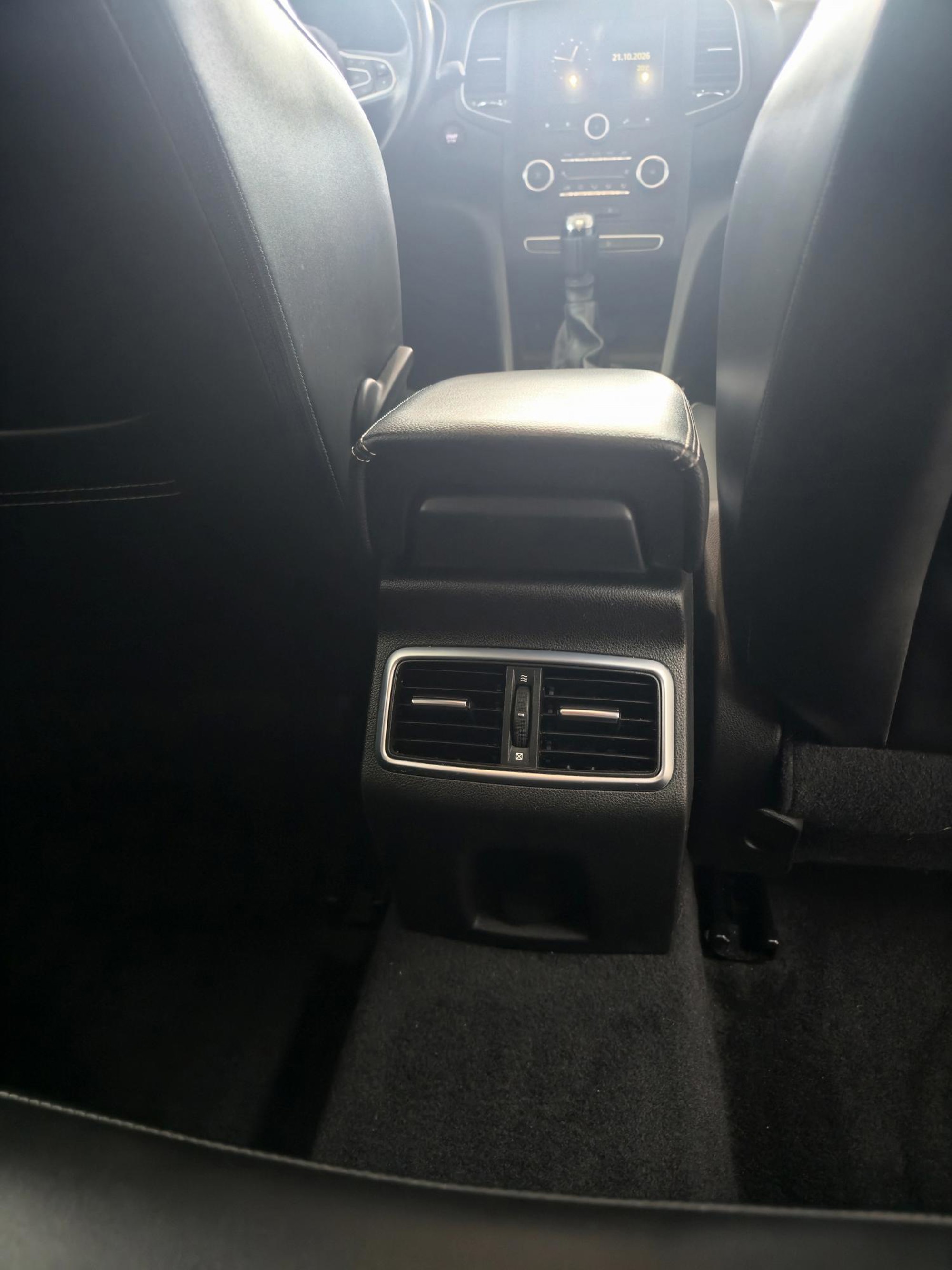 Renault megane grandtour 1.5 dci 2017 g, fotografija 19