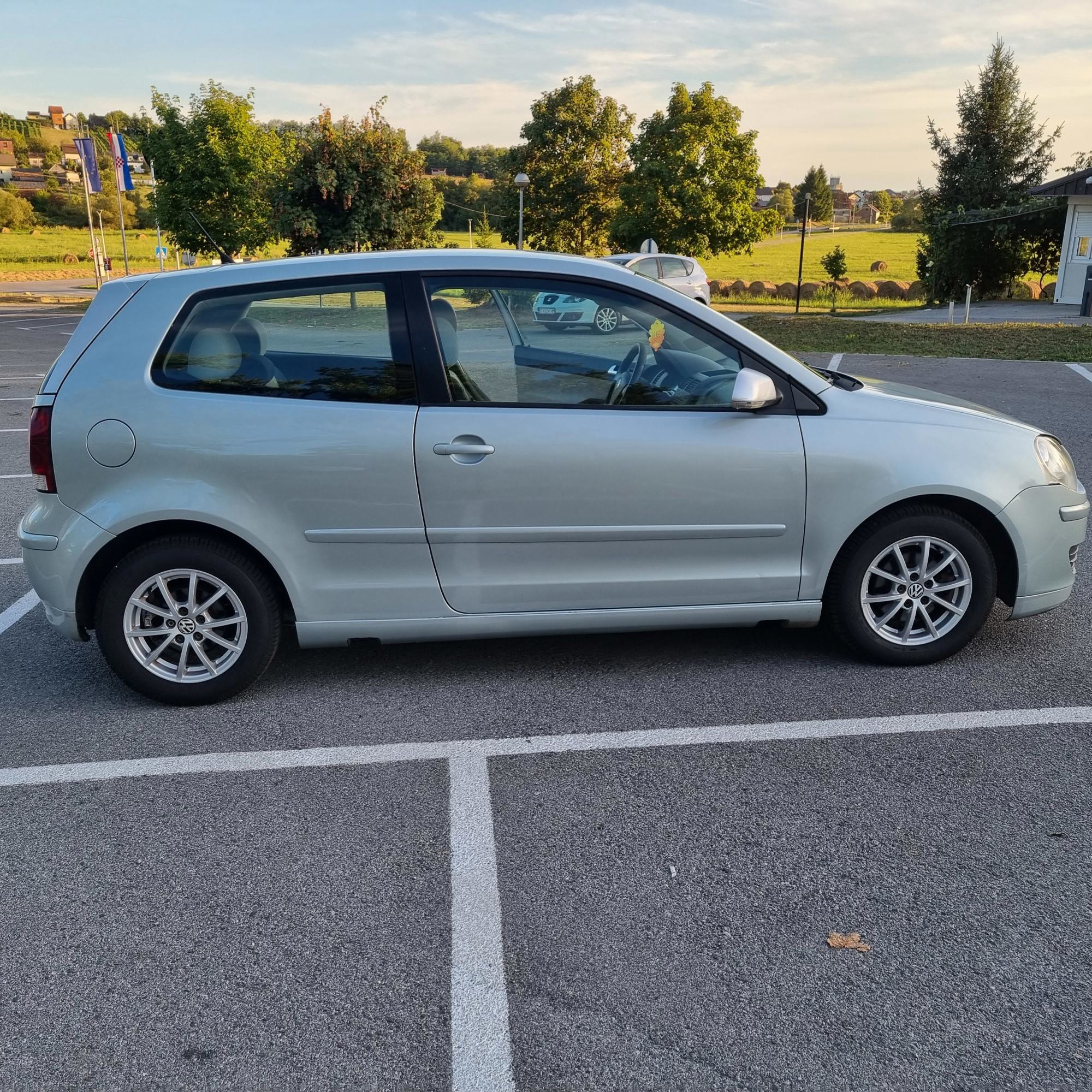 VW Polo 1,4 TDI BLUEMOTION, fotografija 2