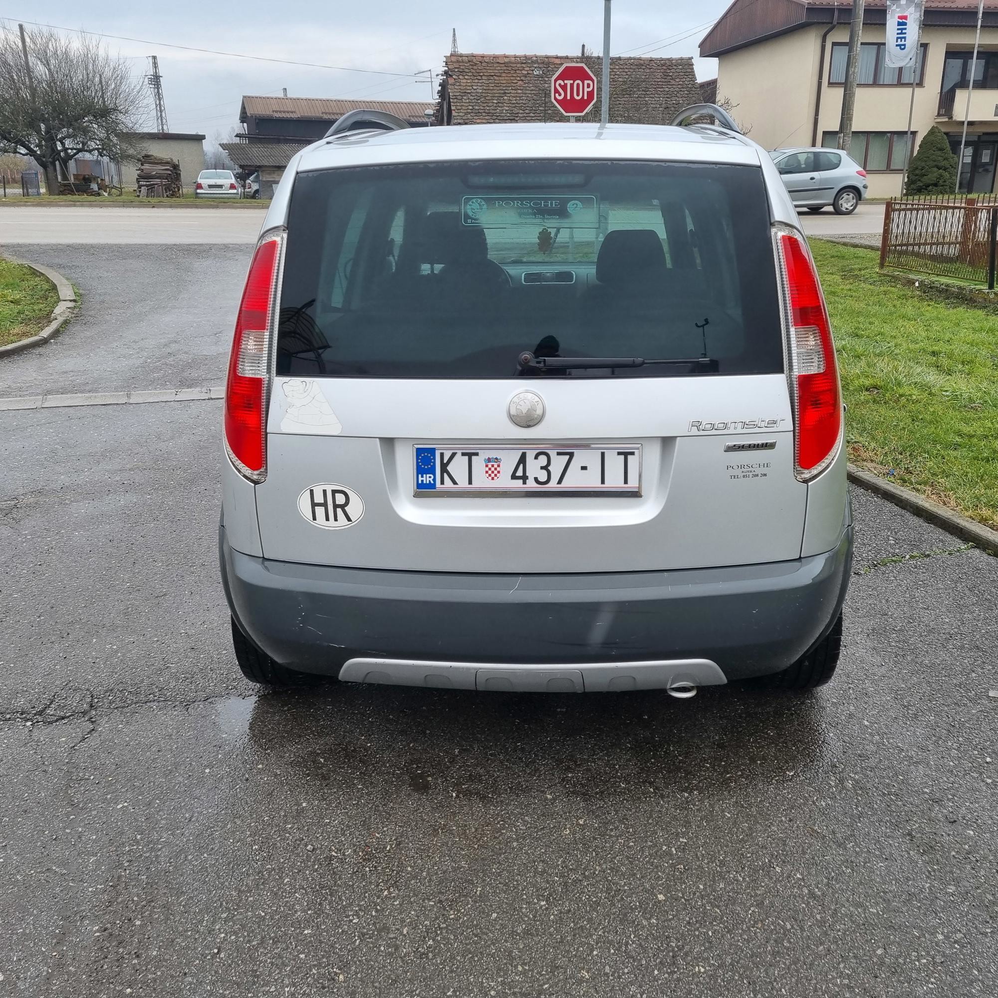 Škoda Roomster Scout 1,4 16v ,REGISTRIRANA GODINU DANA, fotografija 3