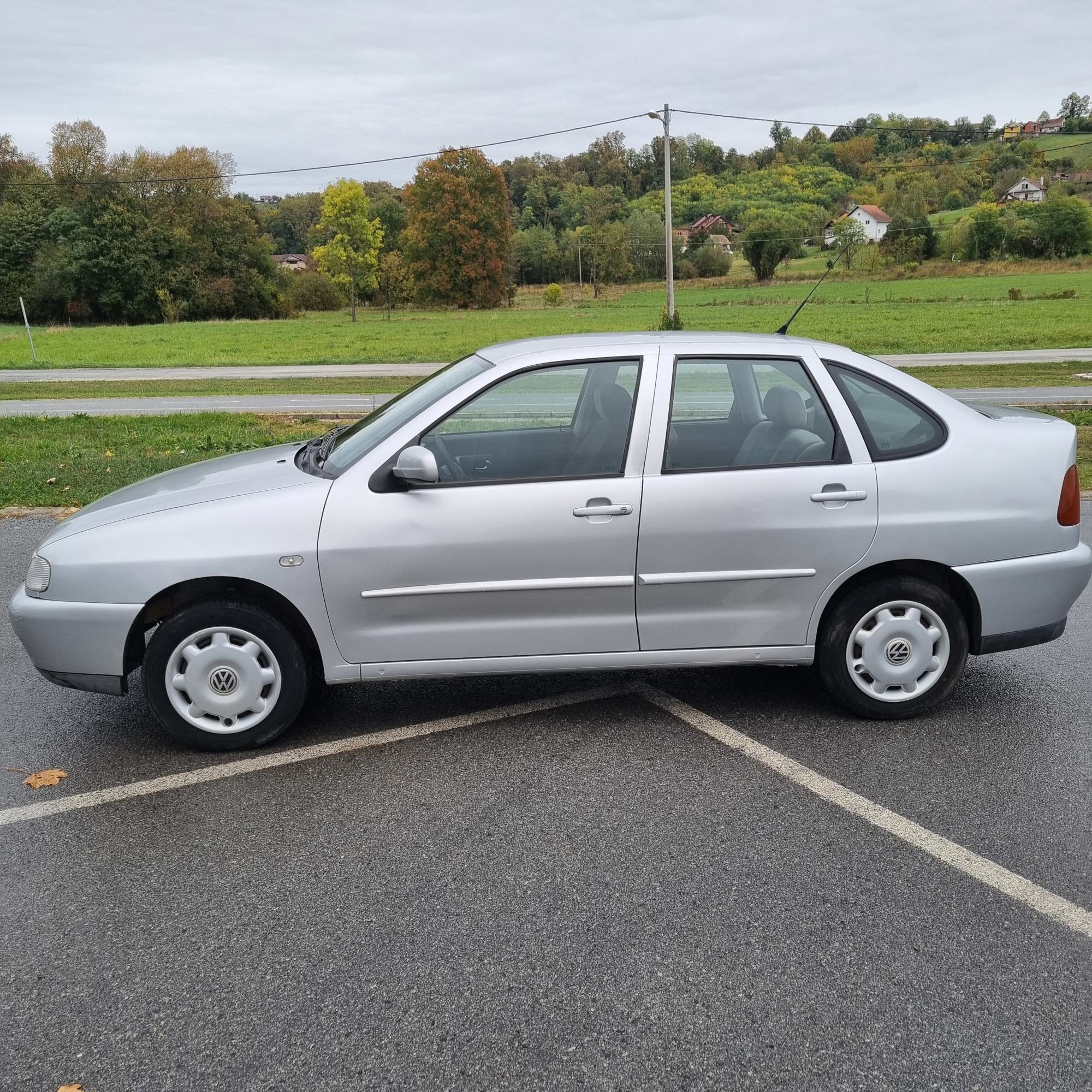 VW POLO CLASIC 1,4 MPI,KAO NOV, fotografija 2
