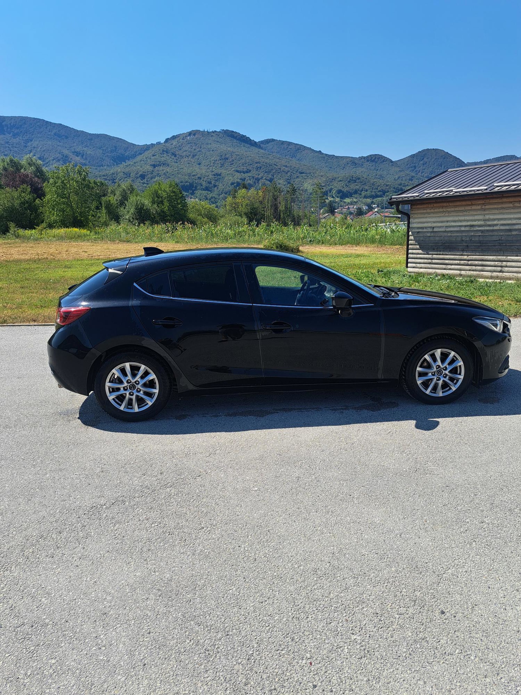 Mazda 3 2.2d 110kw,2014g, ODLIČNA, fotografija 3