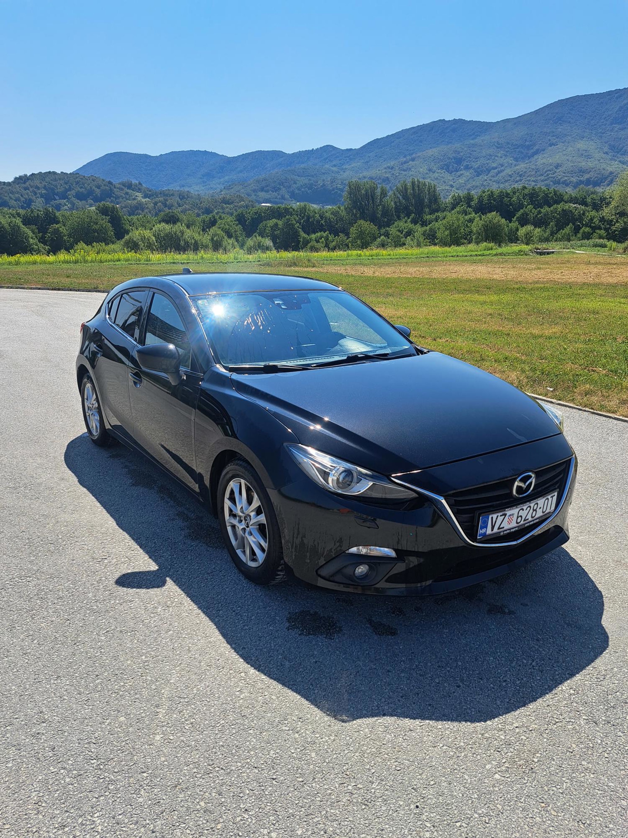 Mazda 3 2.2d 110kw,2014g, ODLIČNA, fotografija 2