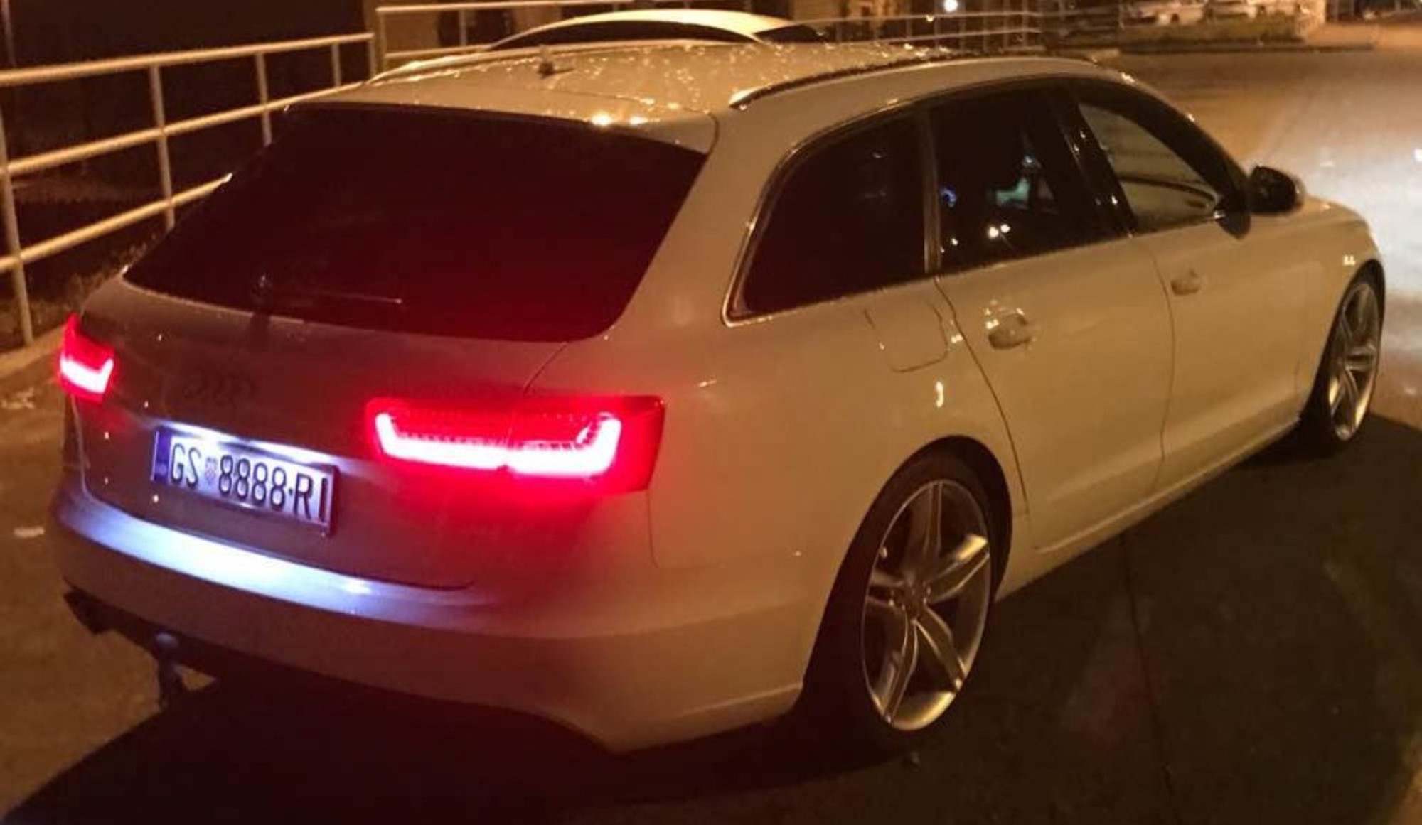 Audi A6 Avant, fotografija 2