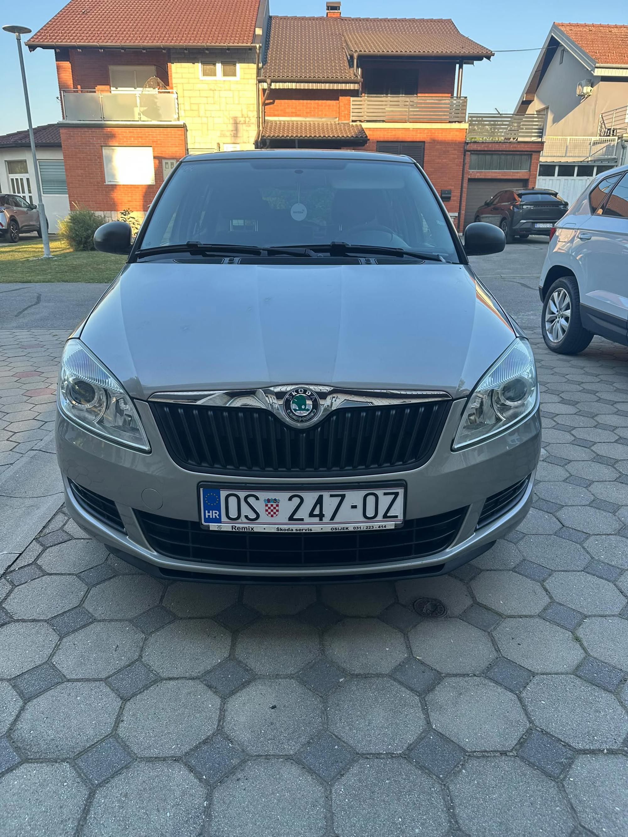 ŠKODA FABIA - 69.000 KM - 1.2 MPI, pogled izvana - slika 1