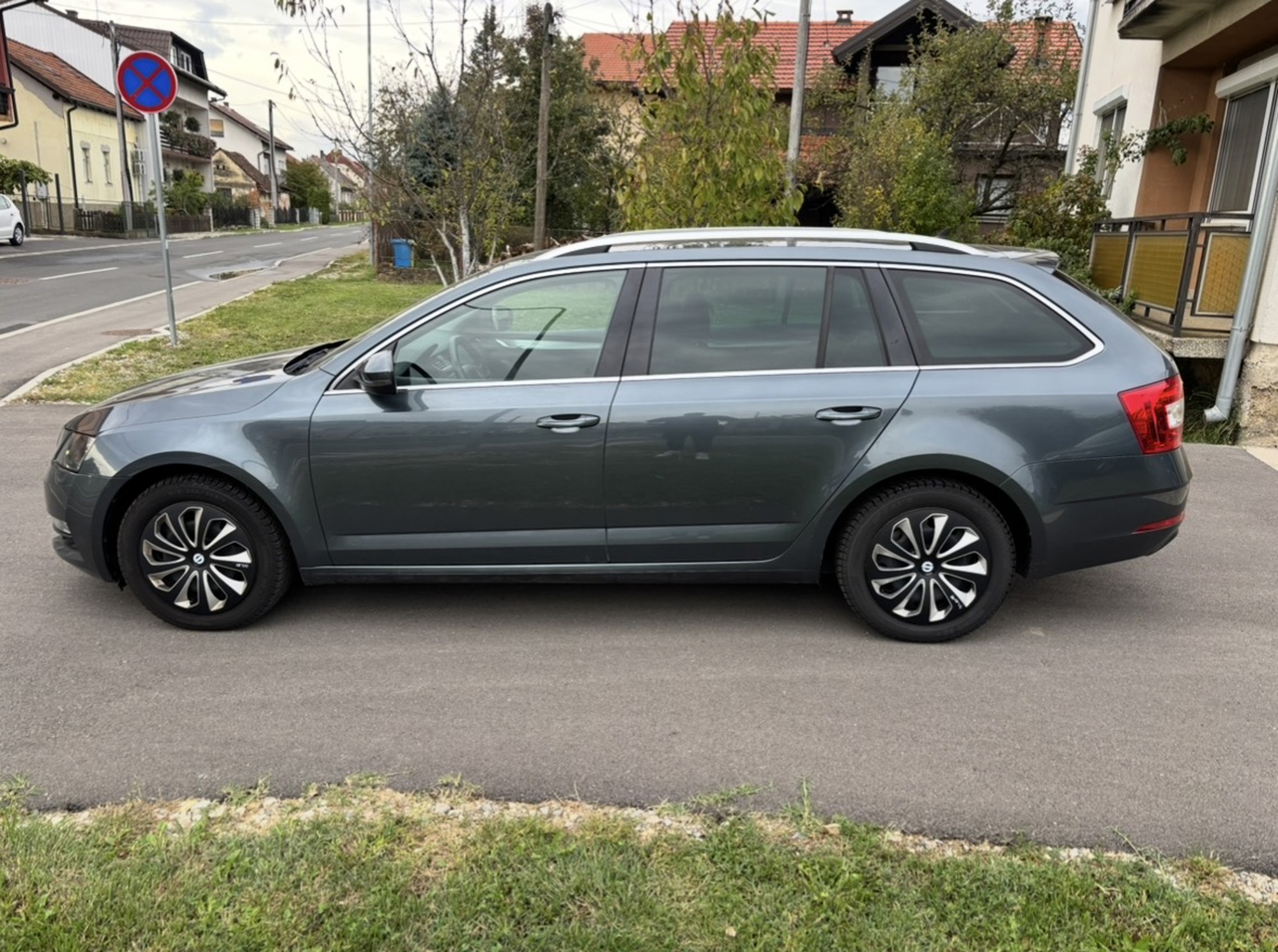 Škoda Octavia 1,6 TDI, fotografija 2