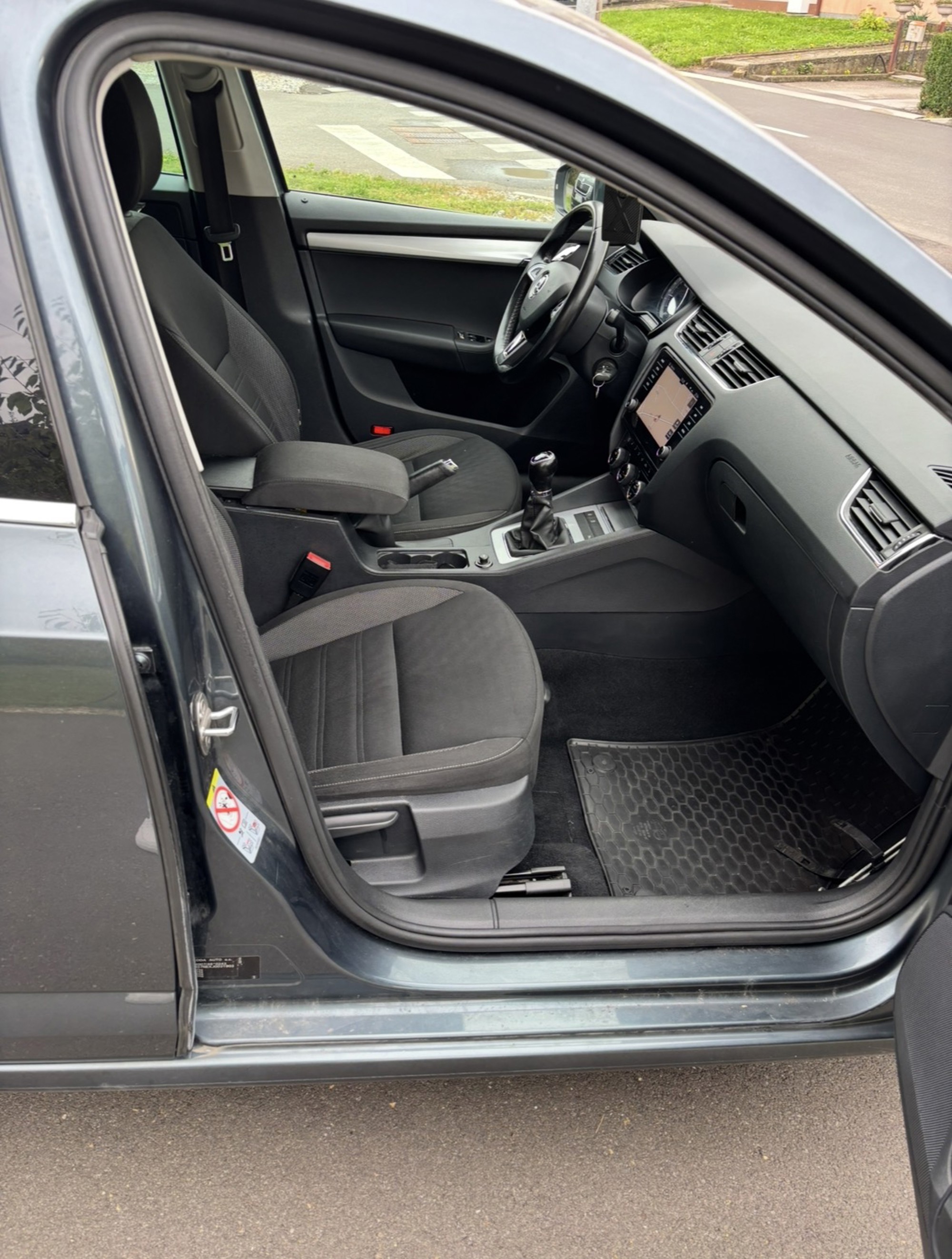 Škoda Octavia 1,6 TDI, fotografija 7