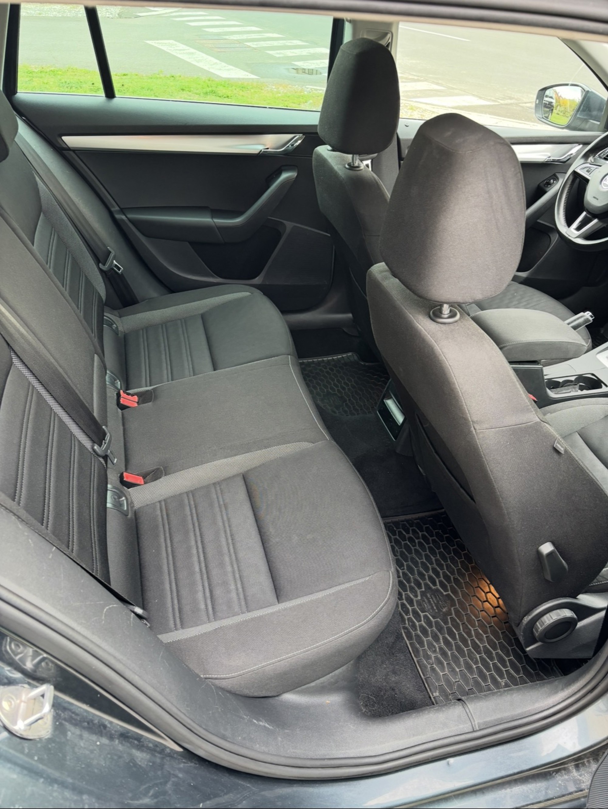 Škoda Octavia 1,6 TDI, fotografija 8