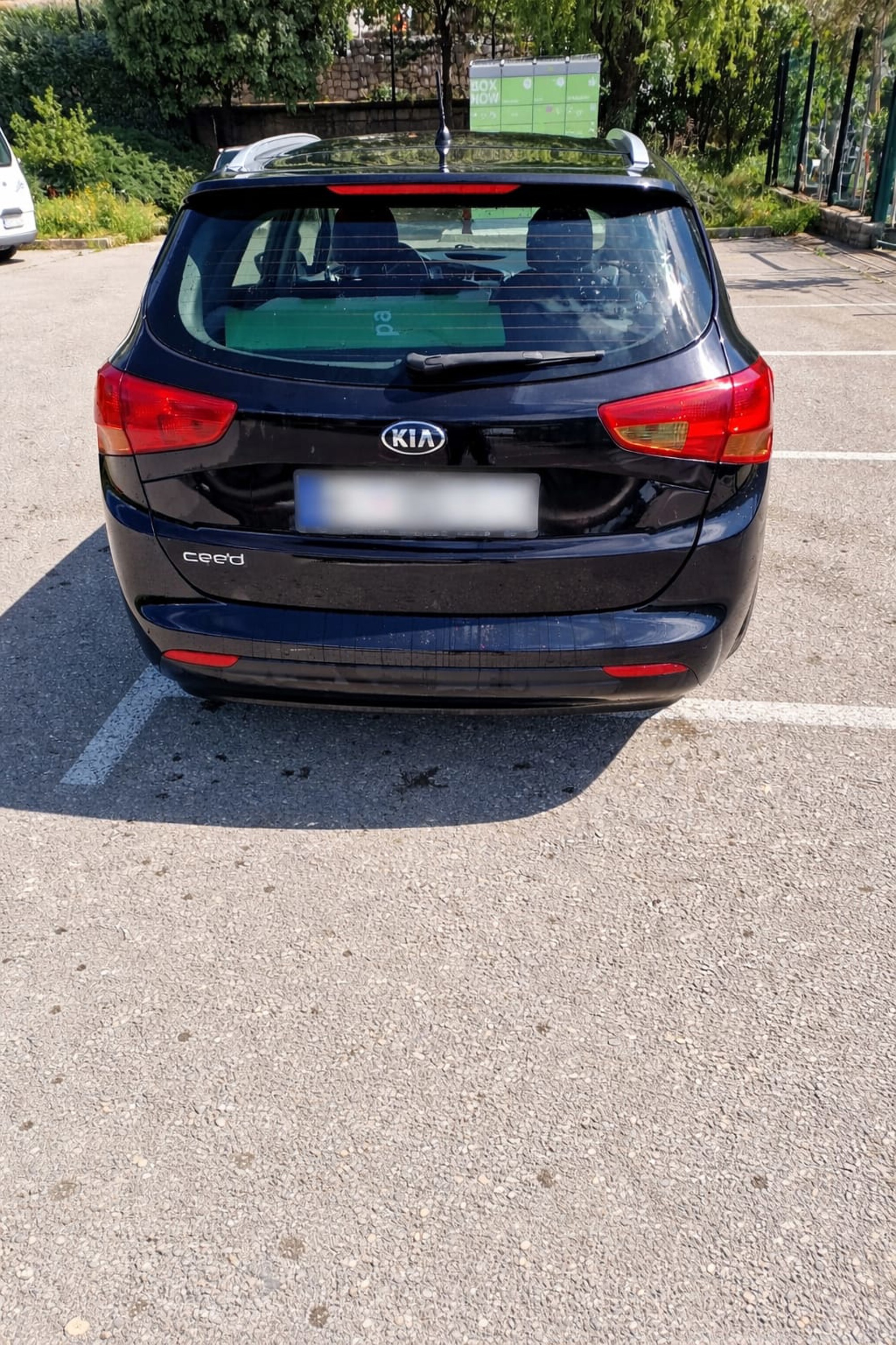 Kia Cee'd Sportswagon 2015. Odlično stanje, isključivo vožnja na brzoj cesti, pogled izvana - slika 2
