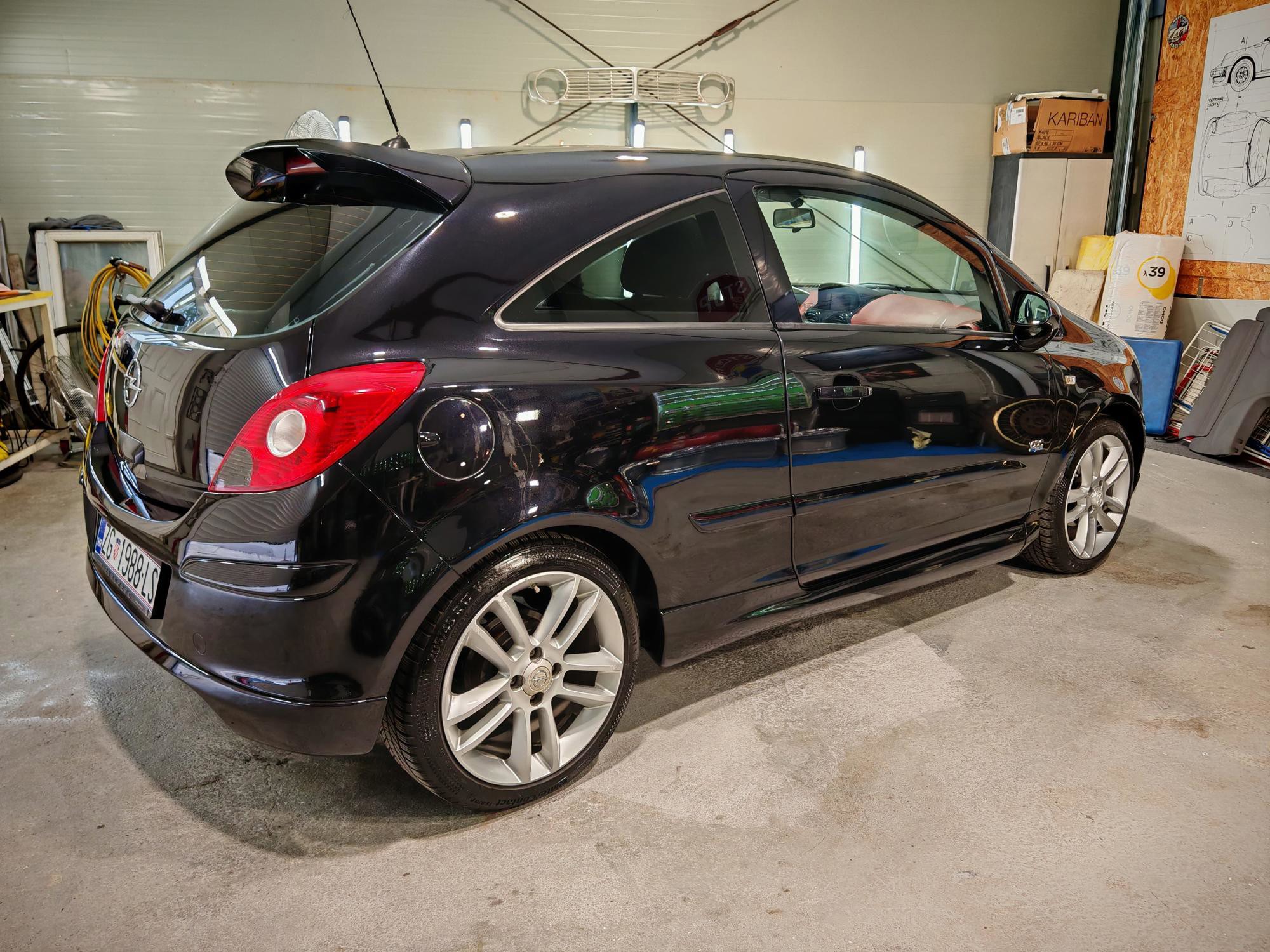 Opel Corsa D OPC Line 1.2 16V Klima + Plin, fotografija 4