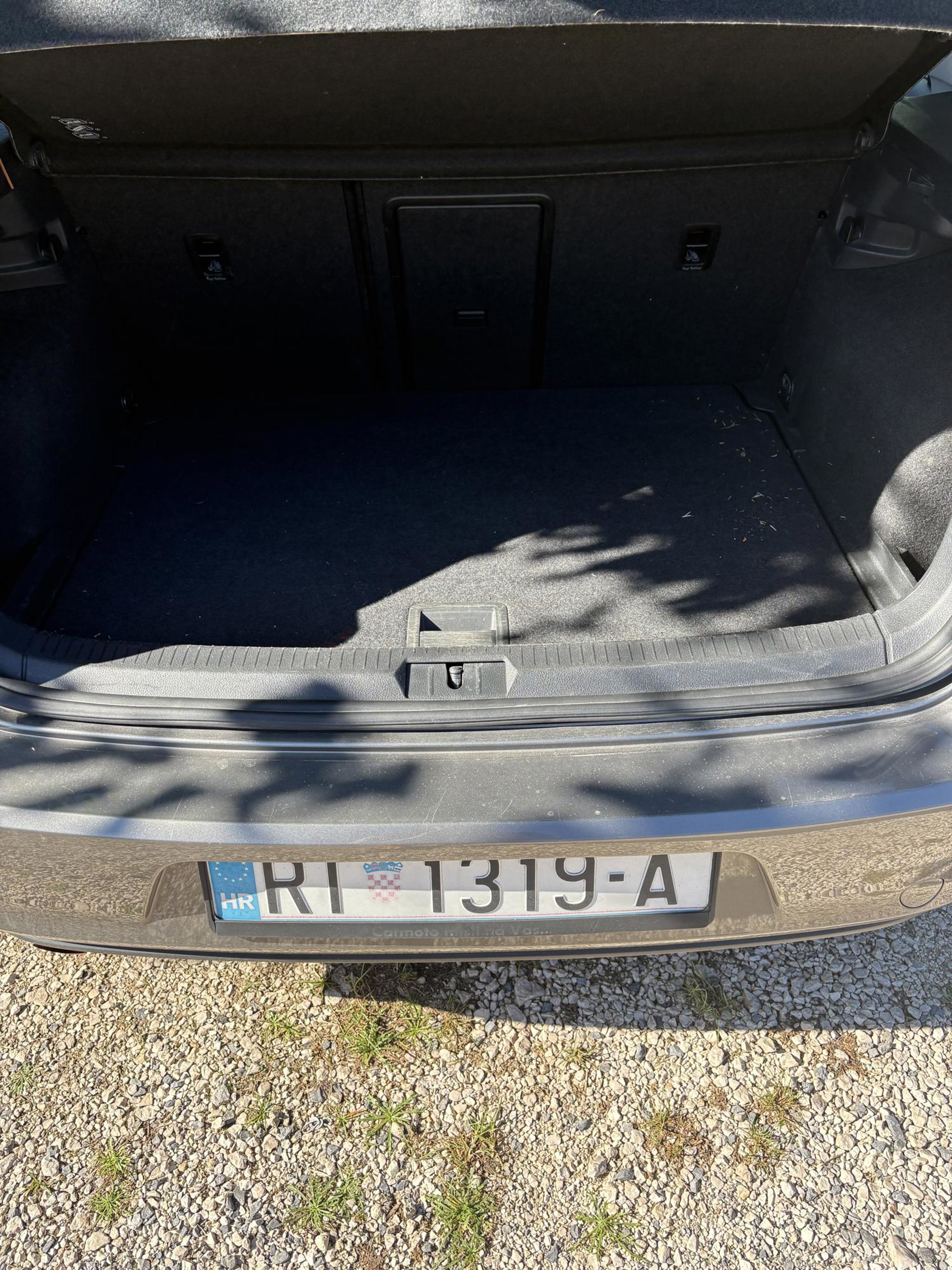 VW Golf VII, 1.2 TSI 110 ks, 2016. godište, Rabbit edition, fotografija 3