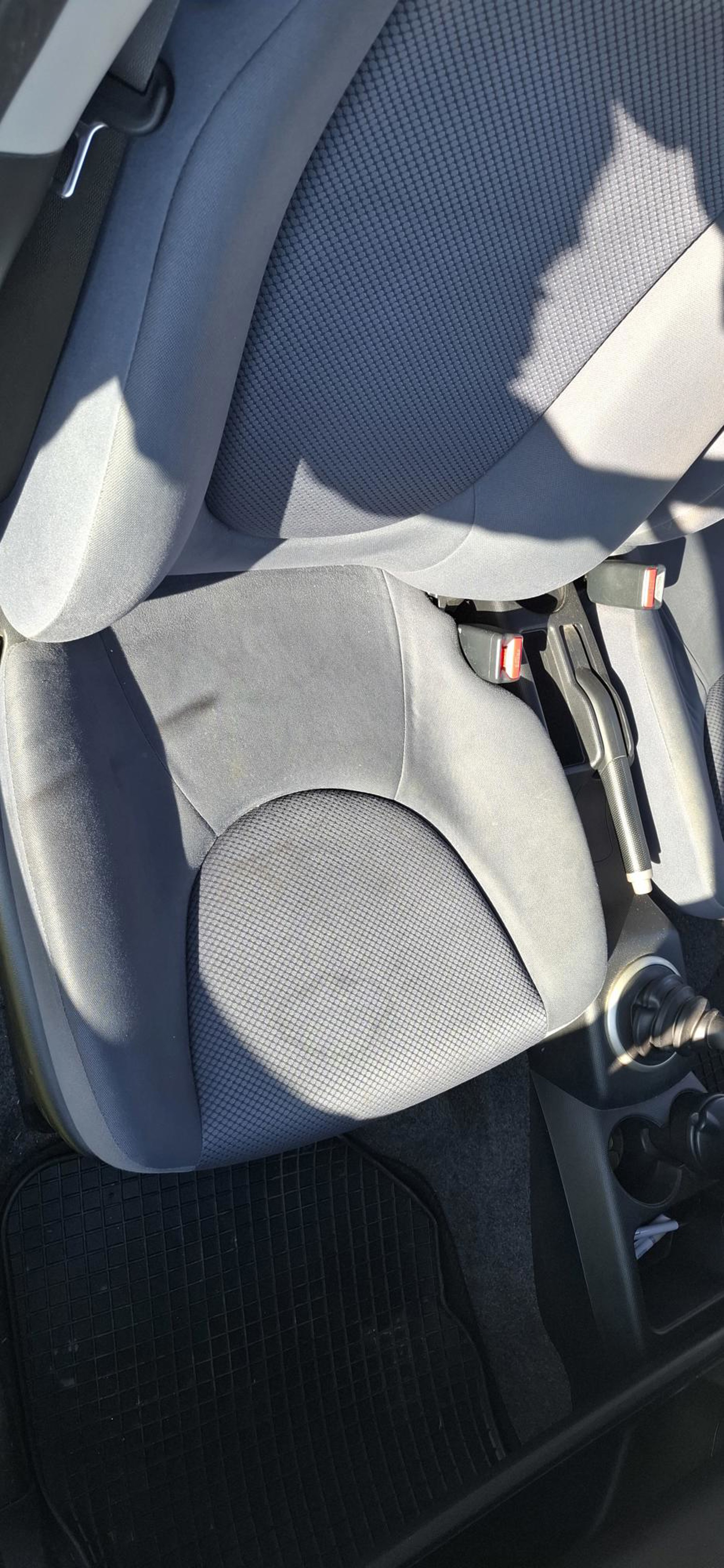Honda Jazz 2008. god – kompletna servisna povijest, nove gume, reg.05/27 HITNO, fotografija 8