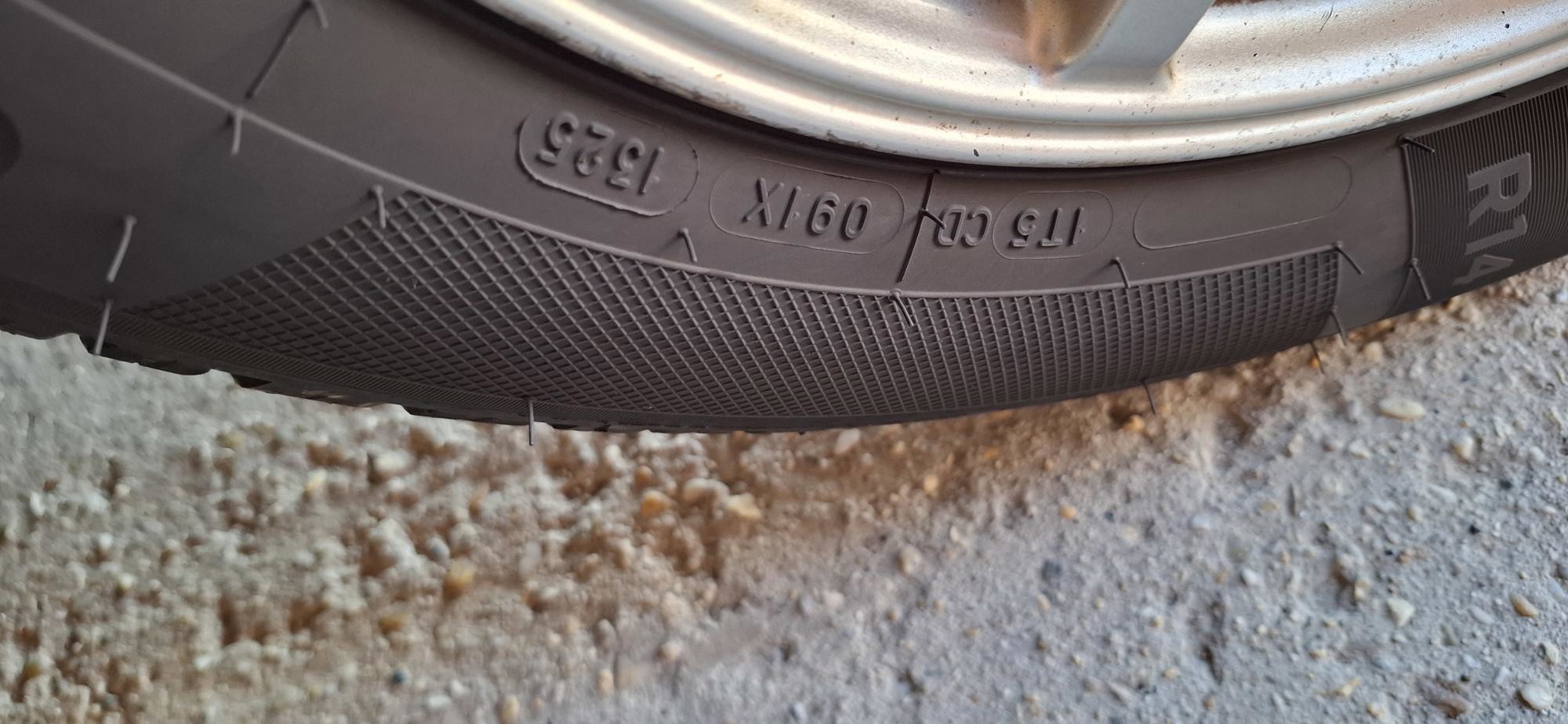 Honda Jazz 2008. god – kompletna servisna povijest, nove gume, reg.05/27 HITNO, fotografija 17