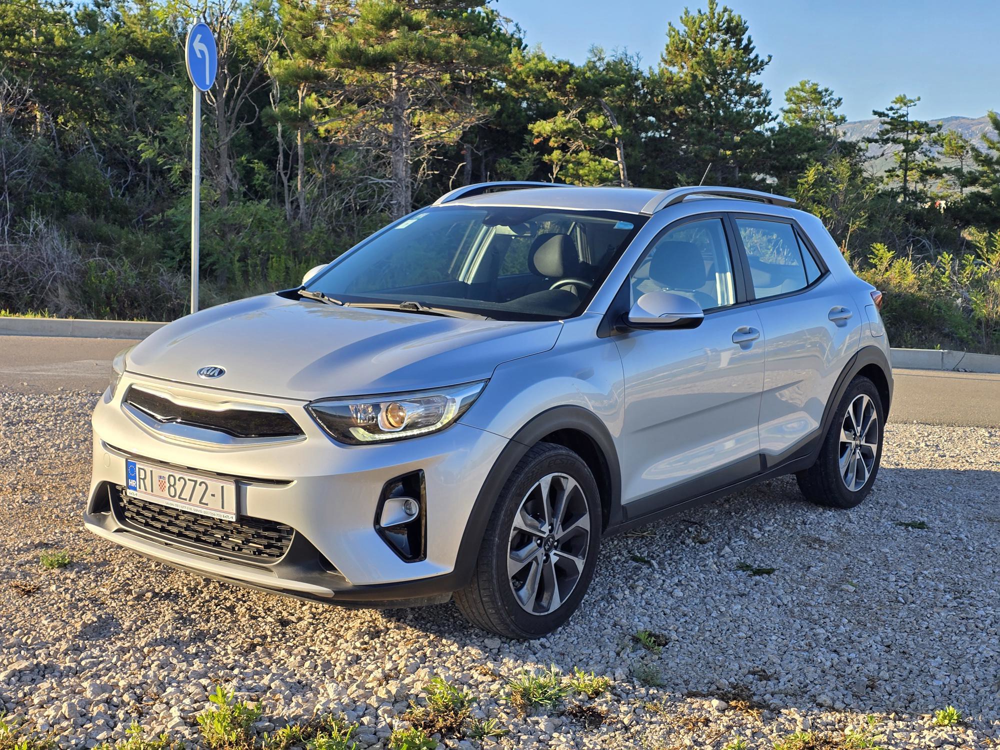 Kia Stonic 1.0 T-gdi, 100ks + dodatni set felgi sa zimskim gumama (OGRANIČENO TRAJANJE PONUDE), fotografija 3