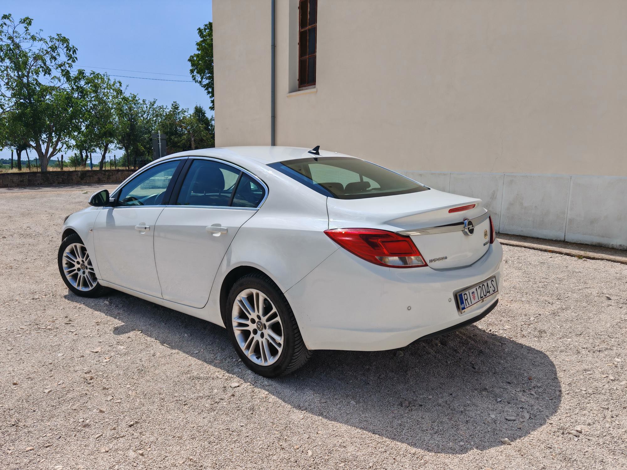 Opel Insignia, fotografija 4