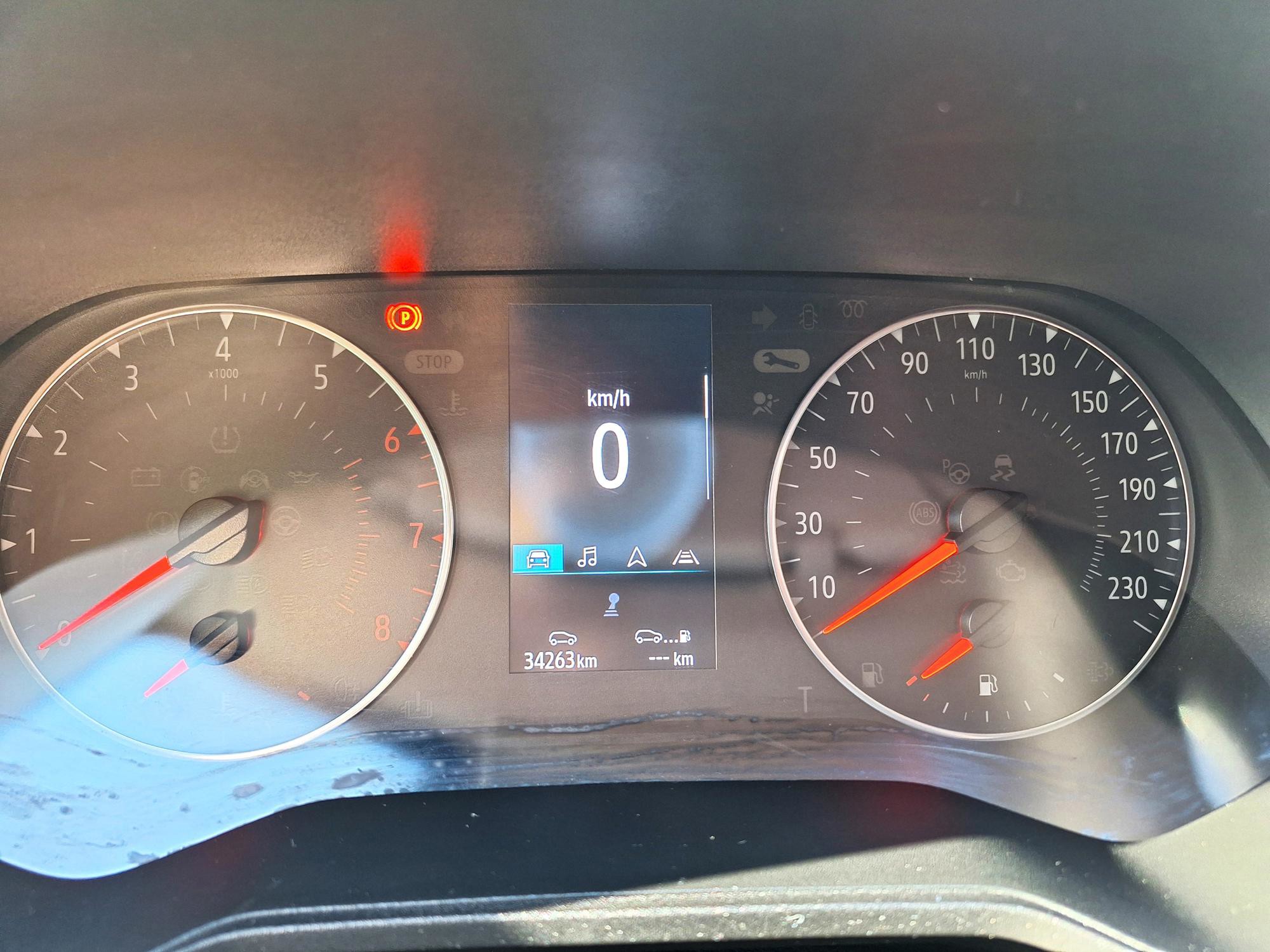 Renault Clio 1.0 TCe 49kW, 2023.g, samo 34 300km, pogled izvana - slika 4