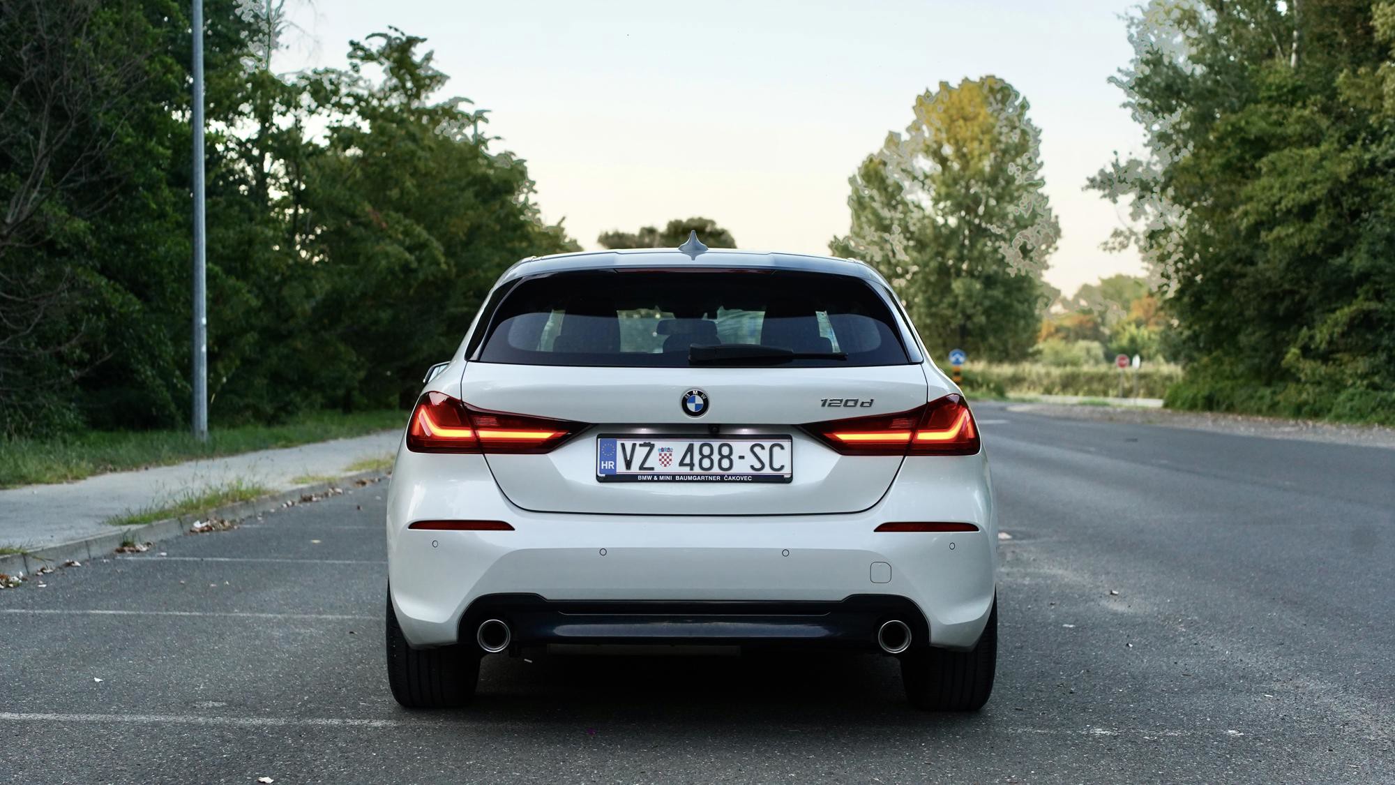 BMW 120d Sport Line, 190 KS, 2020., fotografija 4