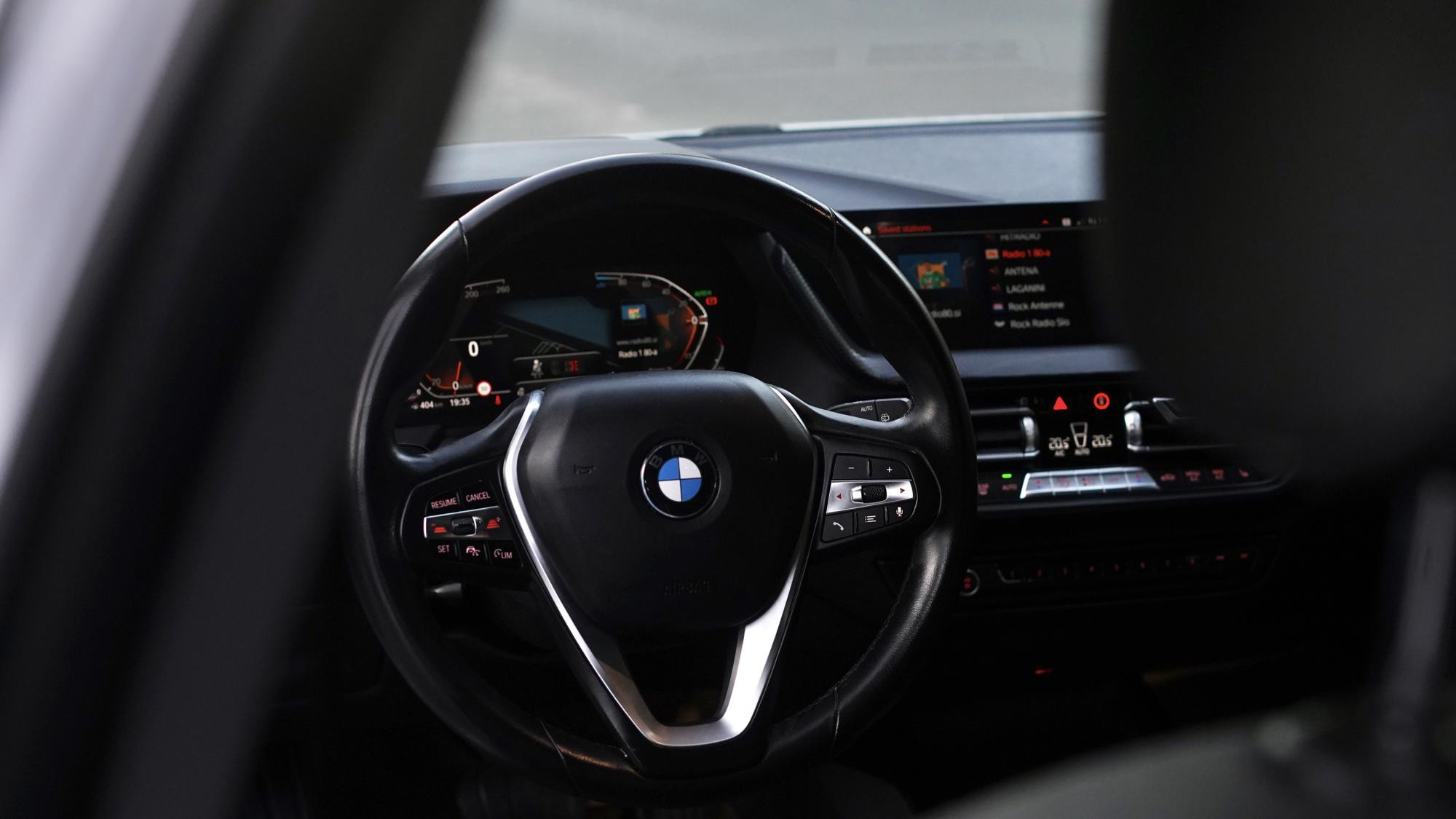 BMW 120d Sport Line, 190 KS, 2020., fotografija 8