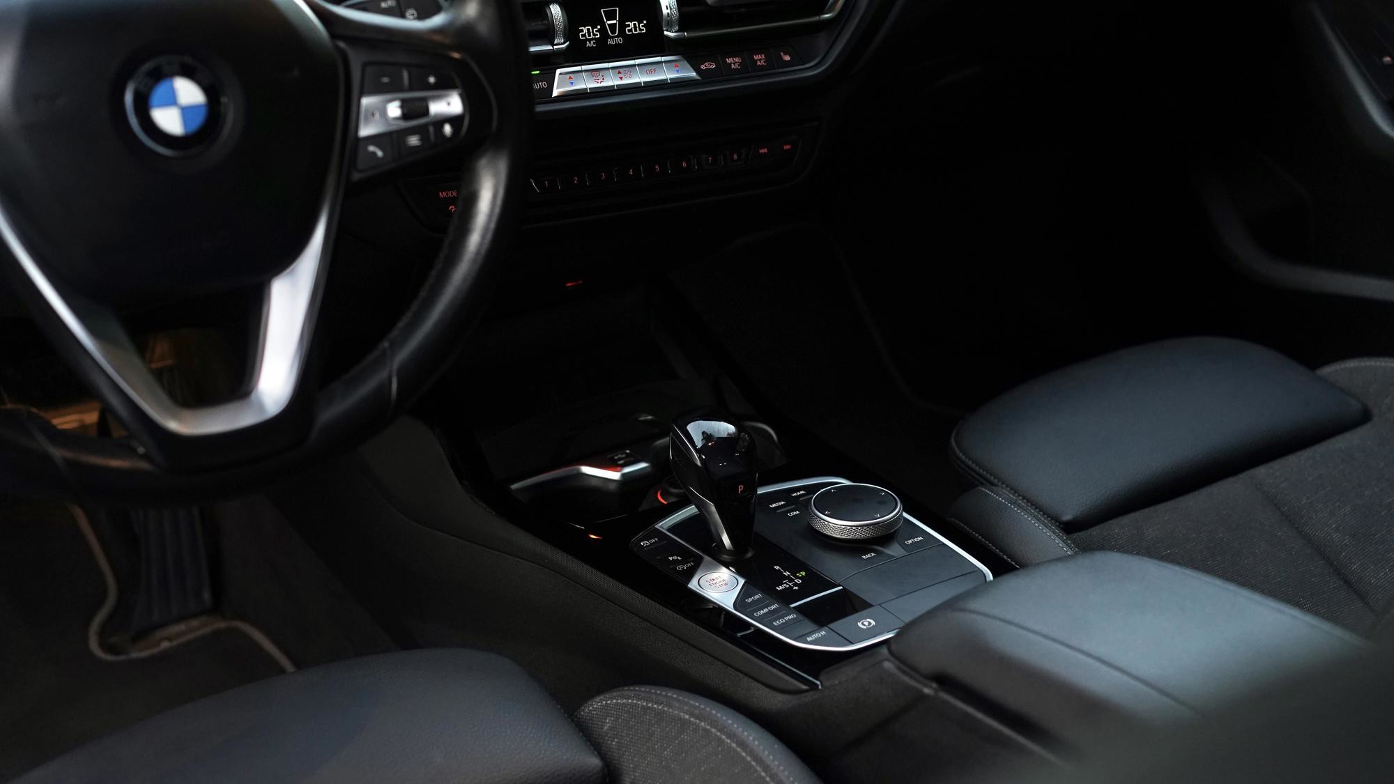 BMW 120d Sport Line, 190 KS, 2020., fotografija 9