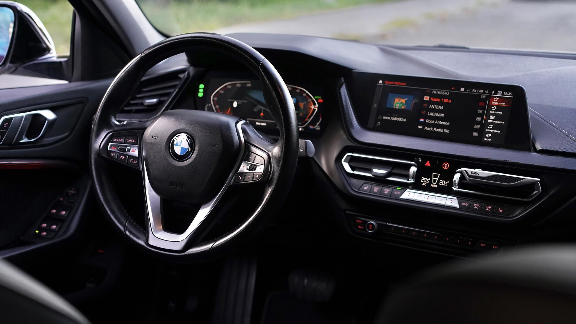 BMW 120d Sport Line, 190 KS, 2020., fotografija 11