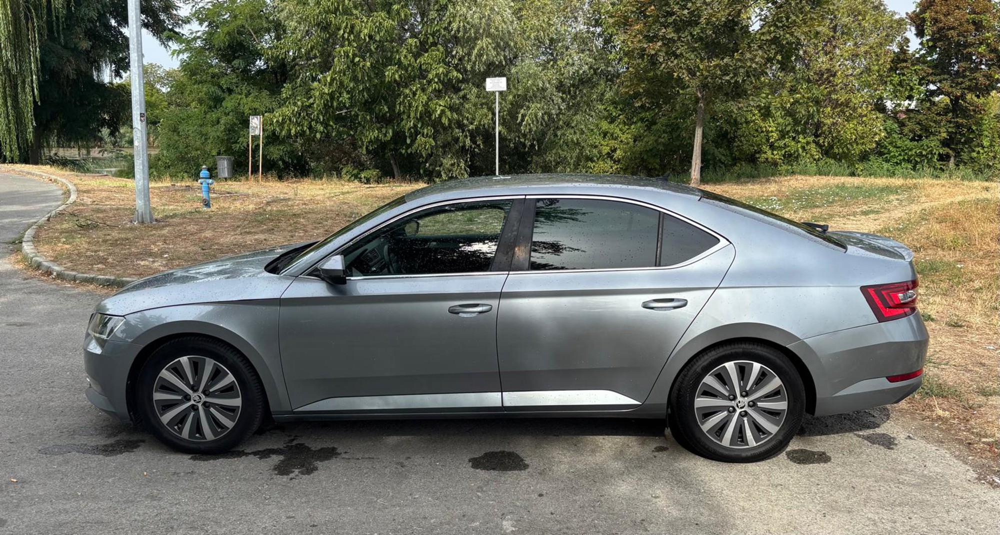 Škoda Superb 1,6 TDI , 2017. godište, pogled izvana - slika 4