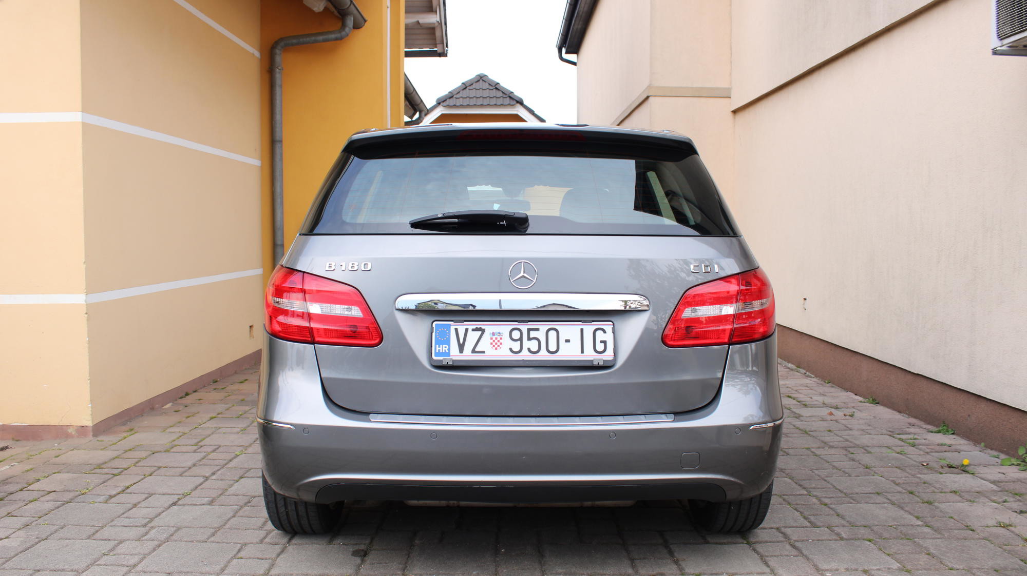 Mercedes 180 CDI, pogled izvana - slika 4