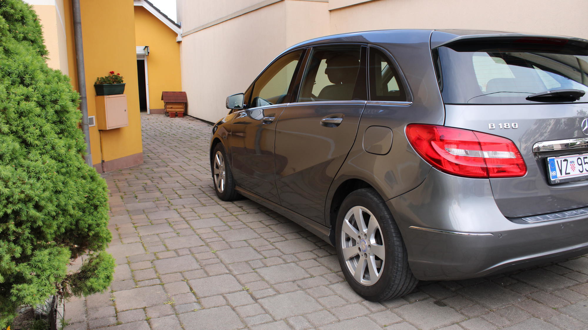 Mercedes 180 CDI, pogled izvana - slika 3