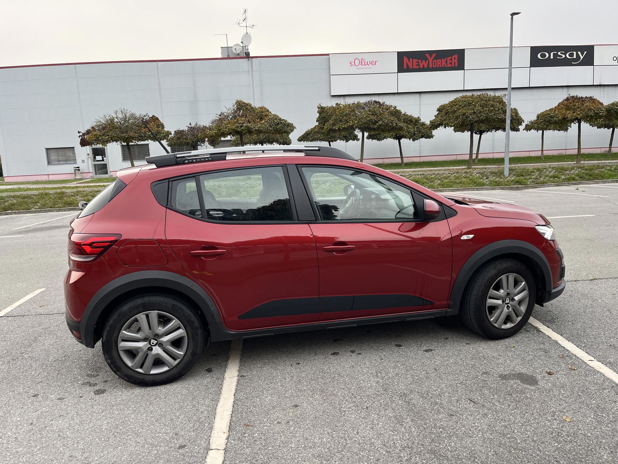 Dacia Sandero Stepway 1.0 ECO-G 100 Comfort, fotografija 3
