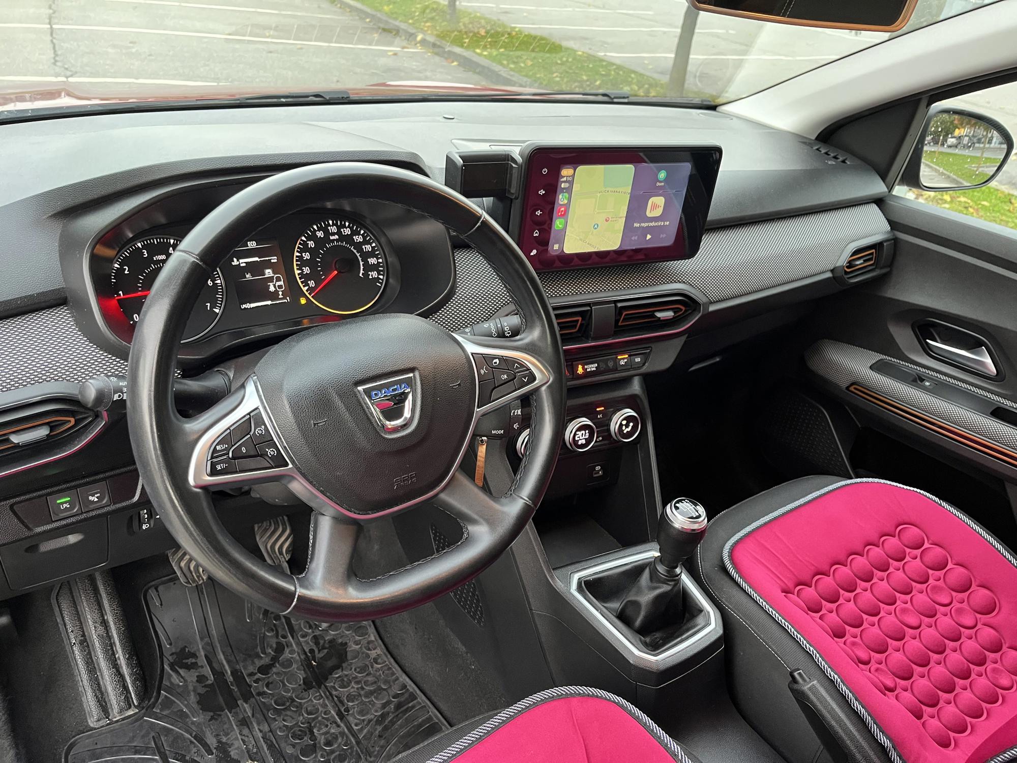 Dacia Sandero Stepway 1.0 ECO-G 100 Comfort, fotografija 9