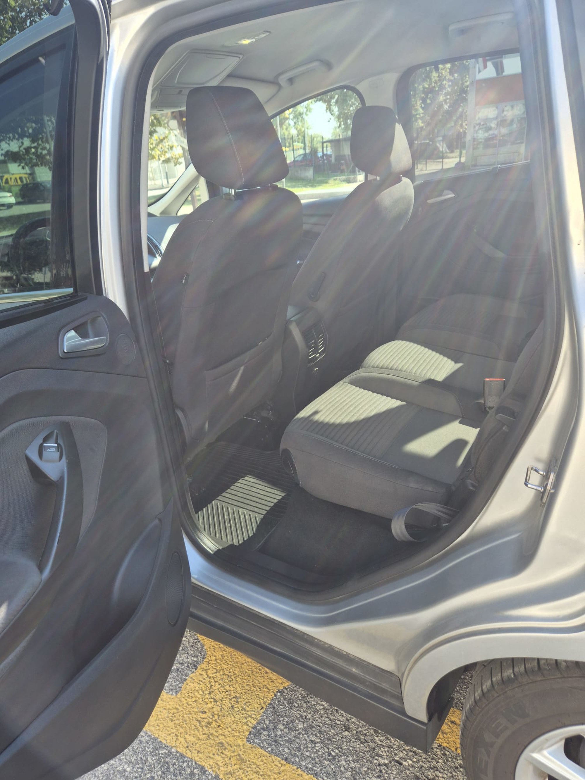 Ford C-Max 2.0 TDCi, fotografija 9