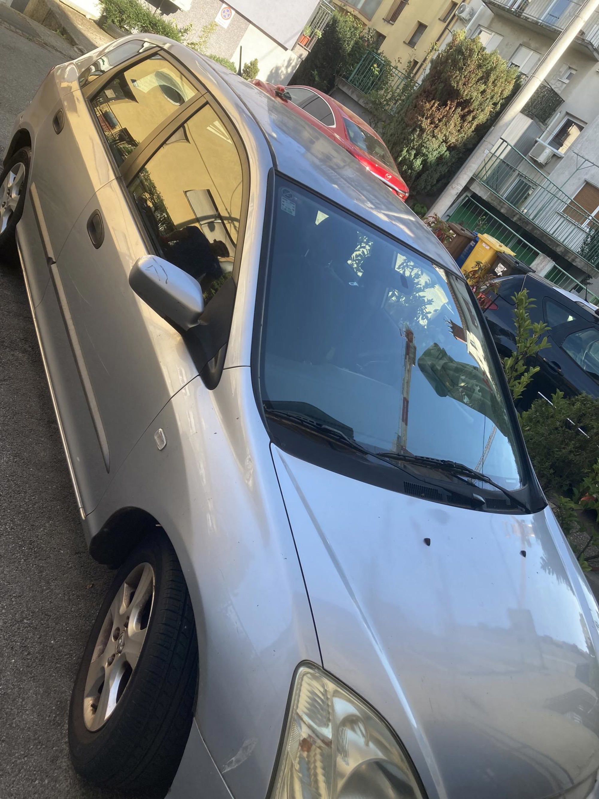 Honda Civic 1.4, fotografija 3