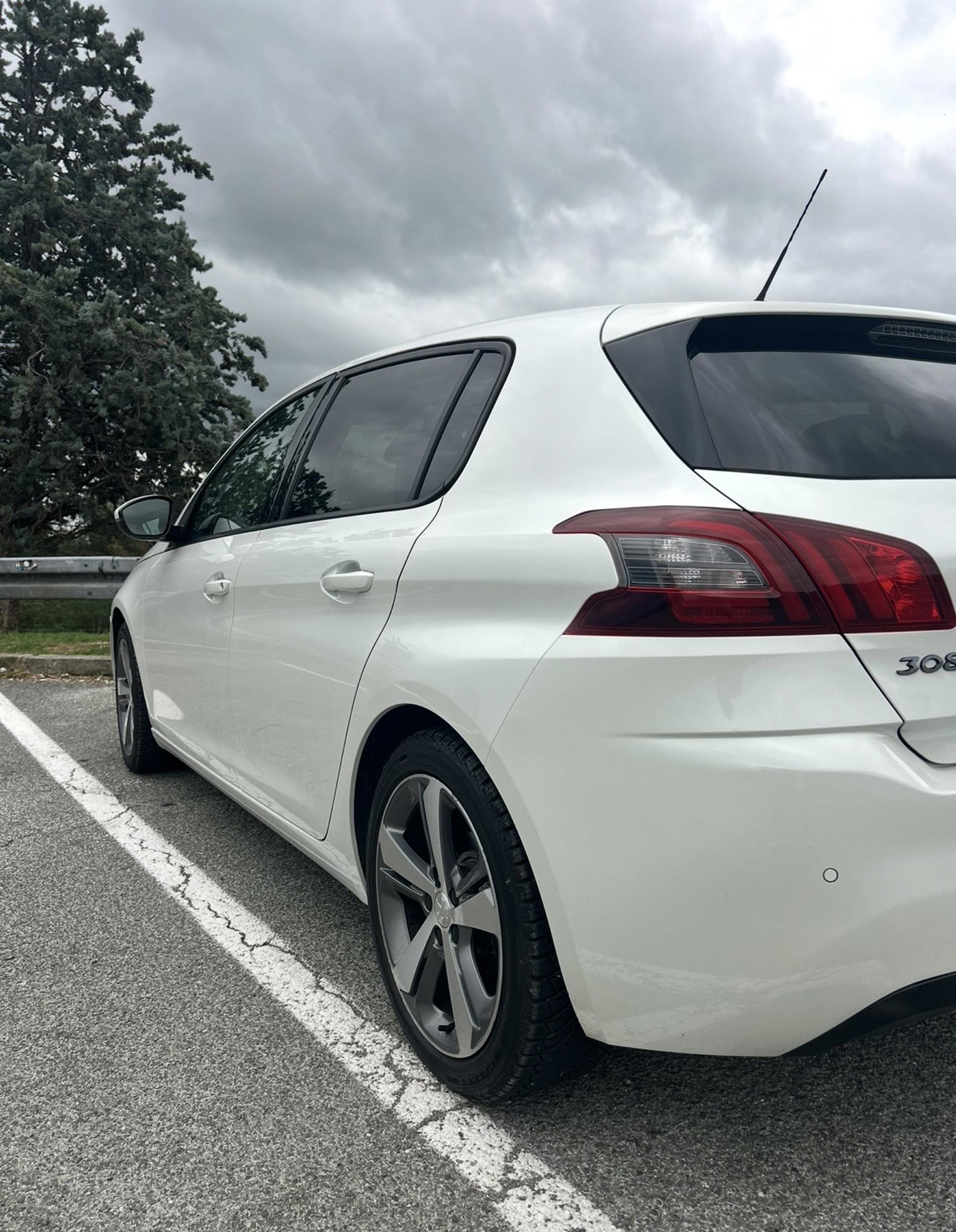 Peugeot 308 Facelift 1.2 / Panorama, fotografija 2