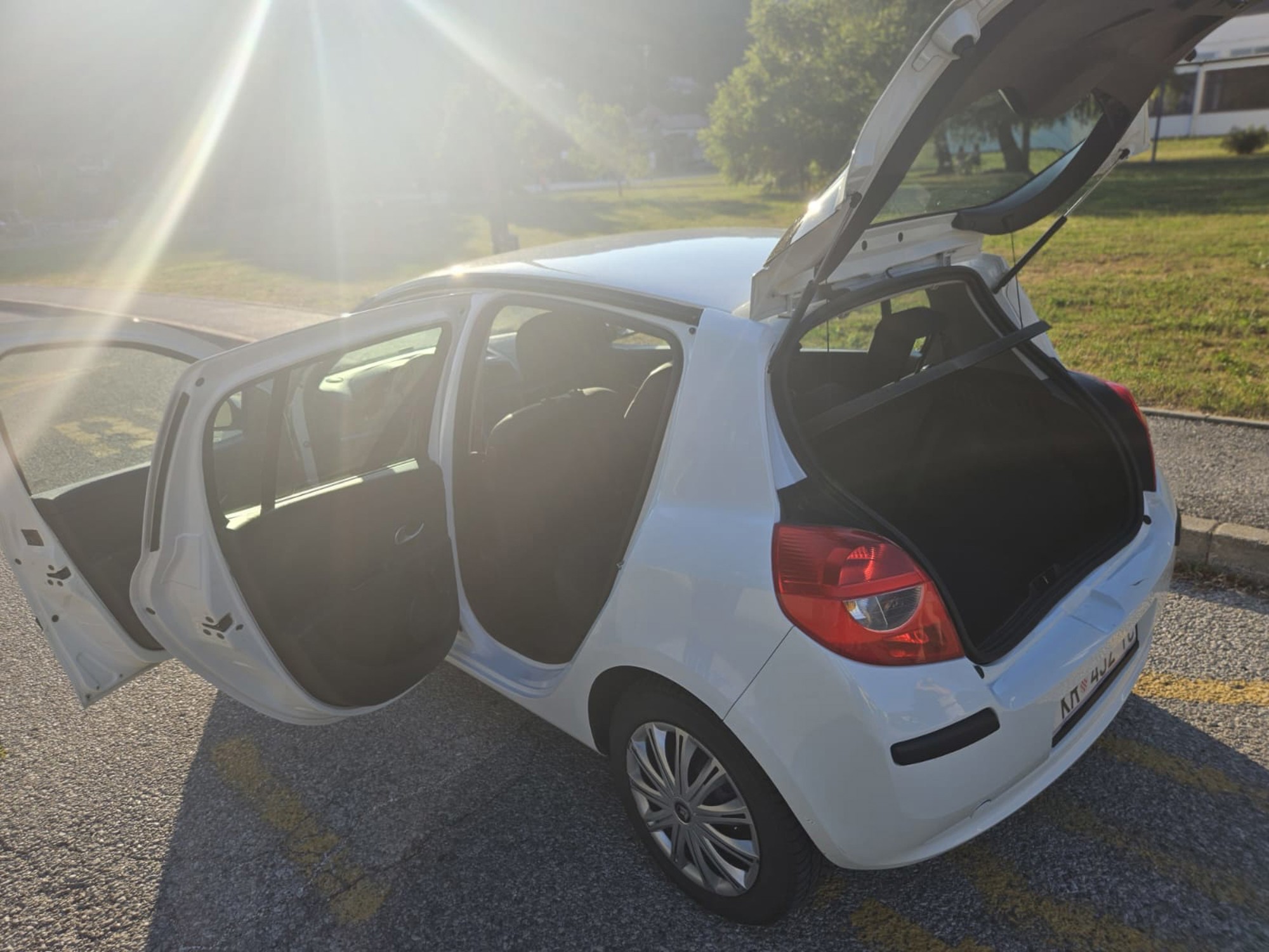 Renault Clio, fotografija 3