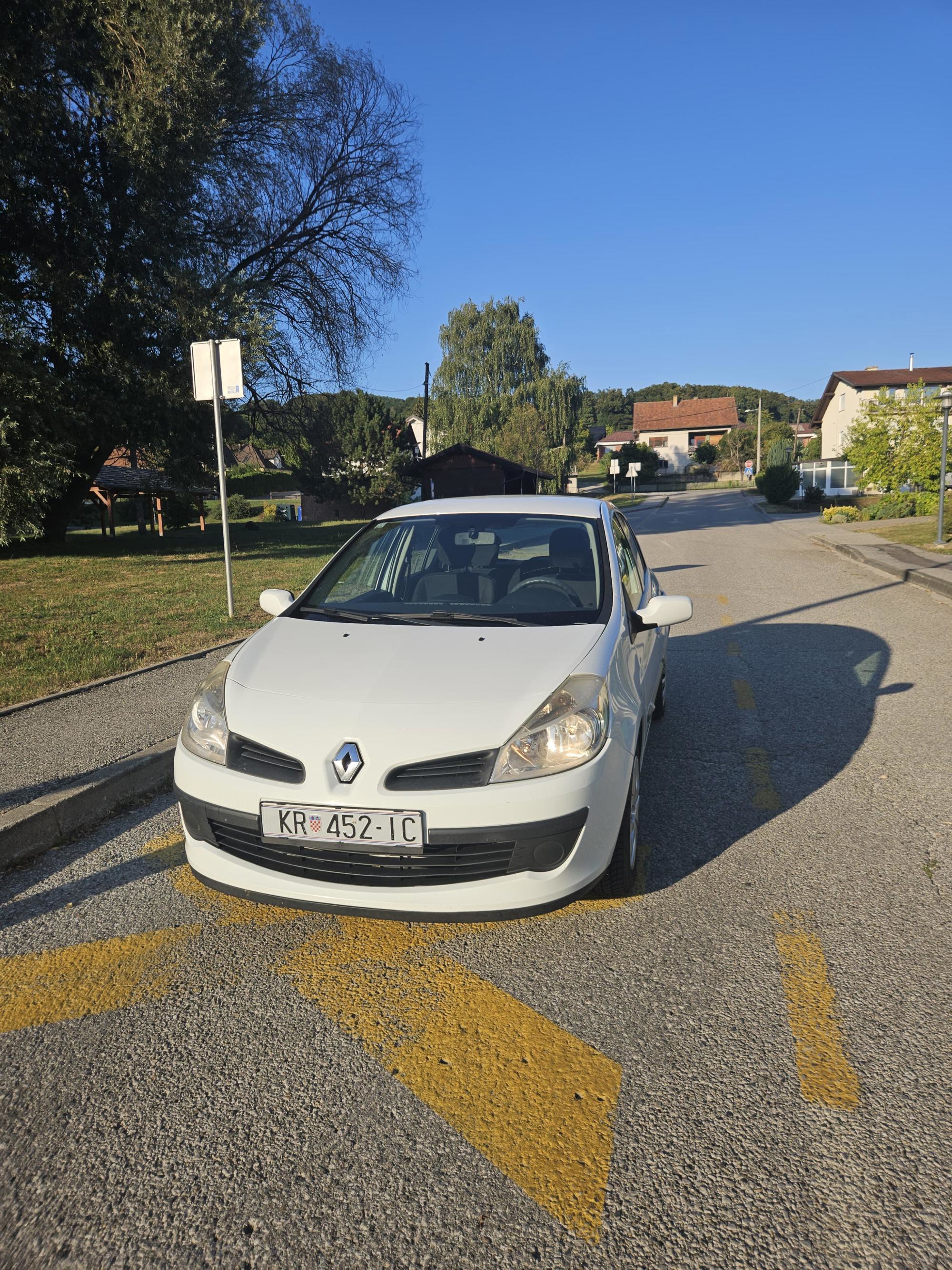 Renault Clio 1.5 dci, fotografija 2