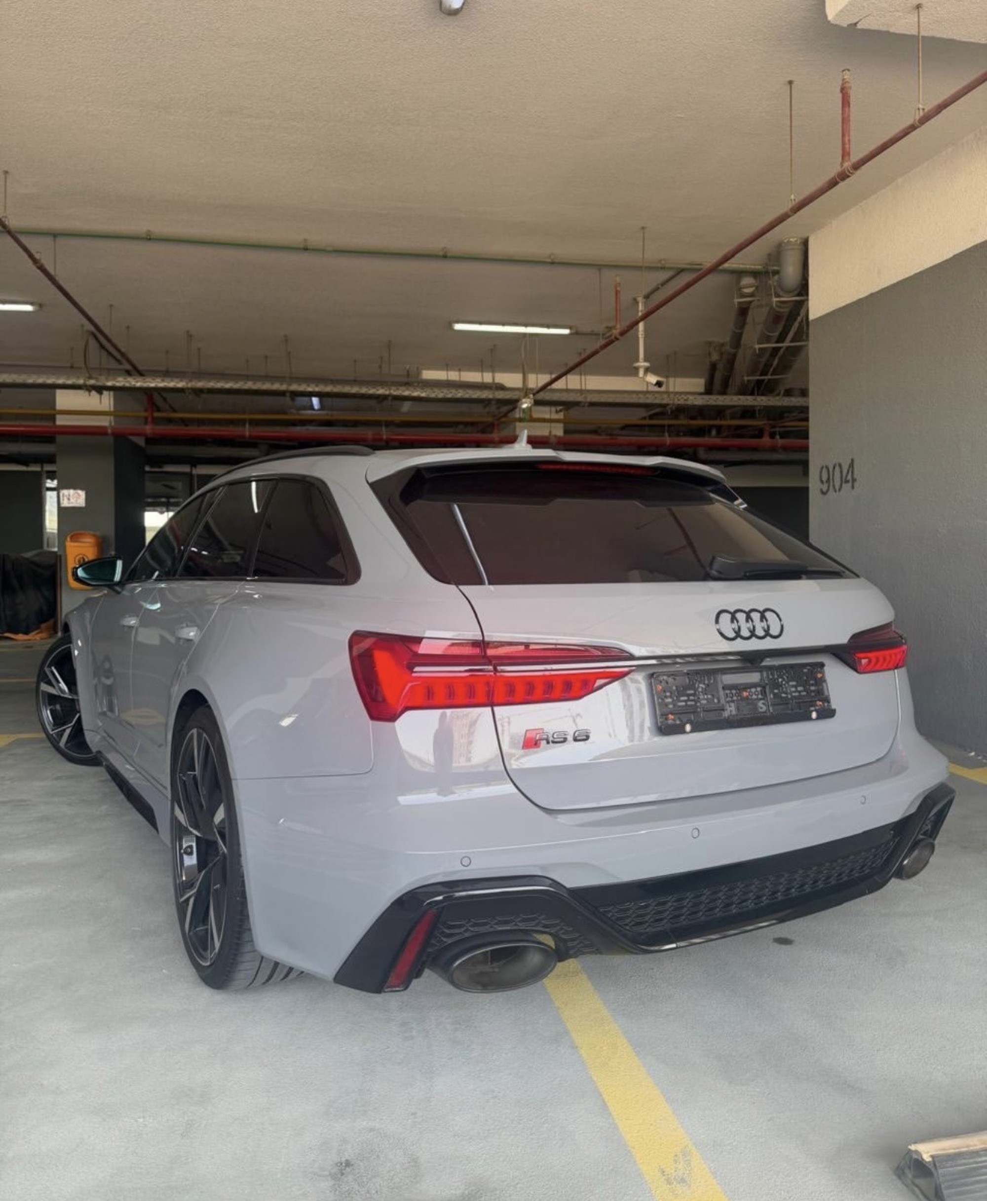 Audi RS6 2022.g., 660ks, fotografija 4