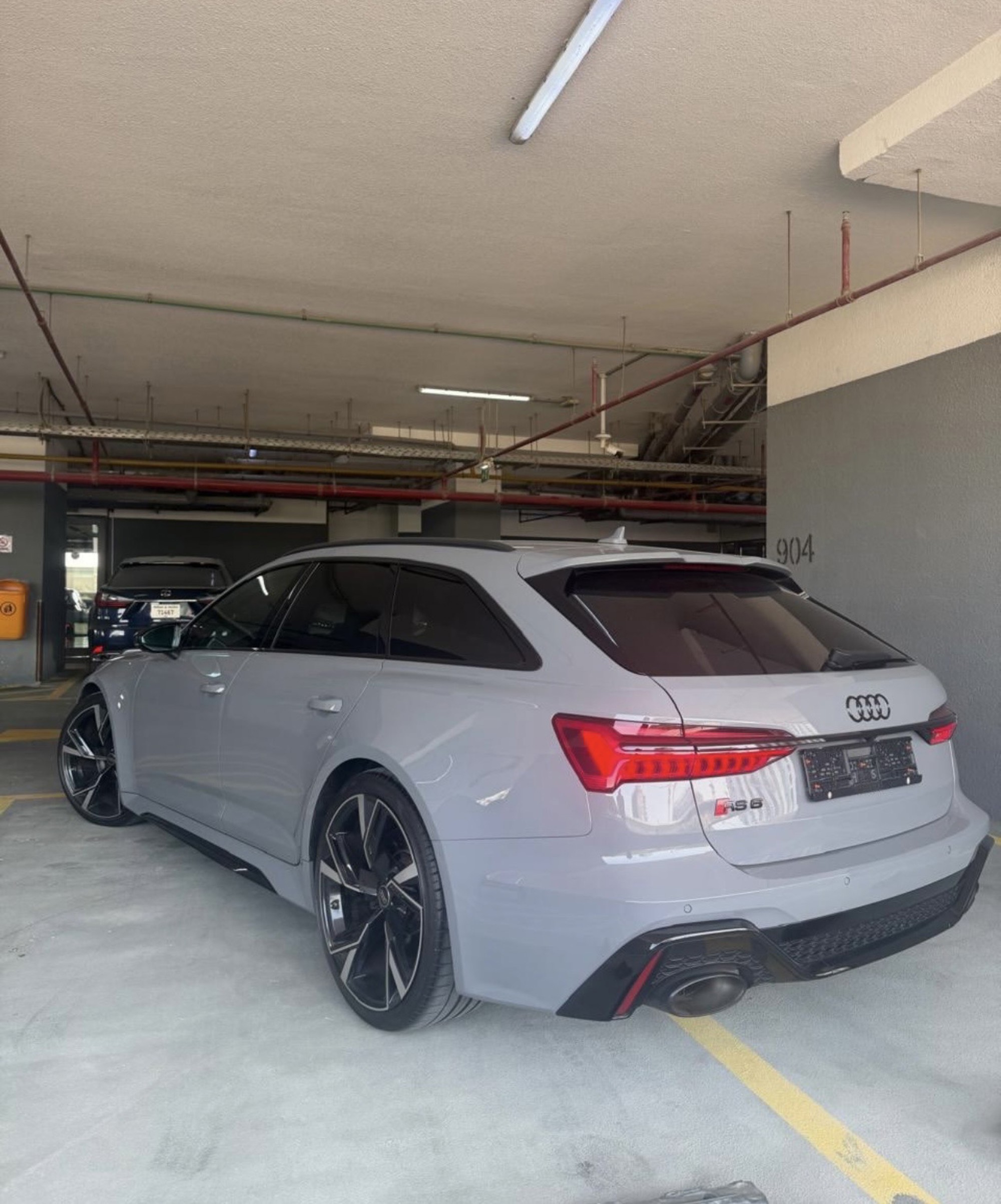 Audi RS6 2022.g., 660ks, fotografija 3